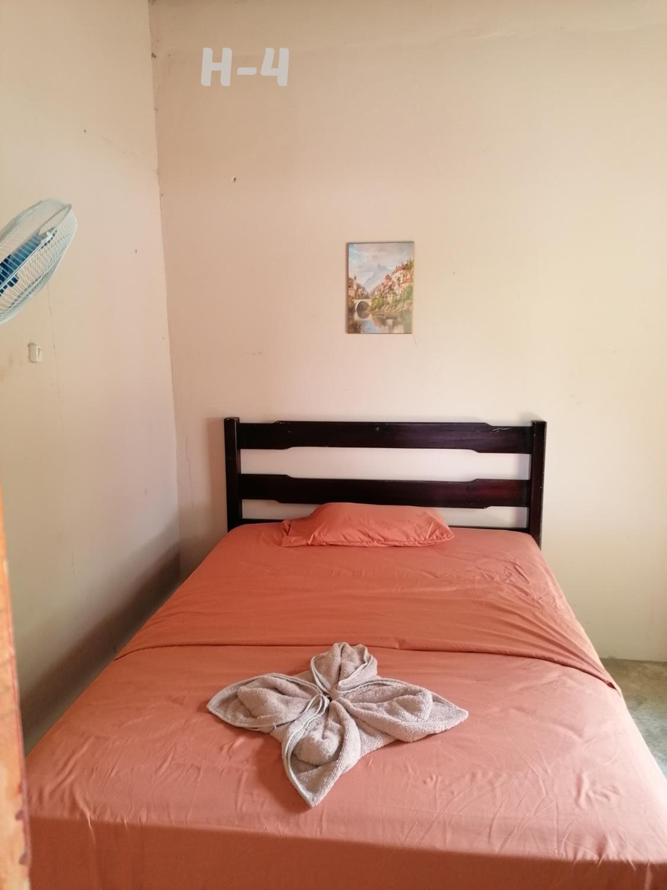 Double Room With Shared Bathroom photo 1