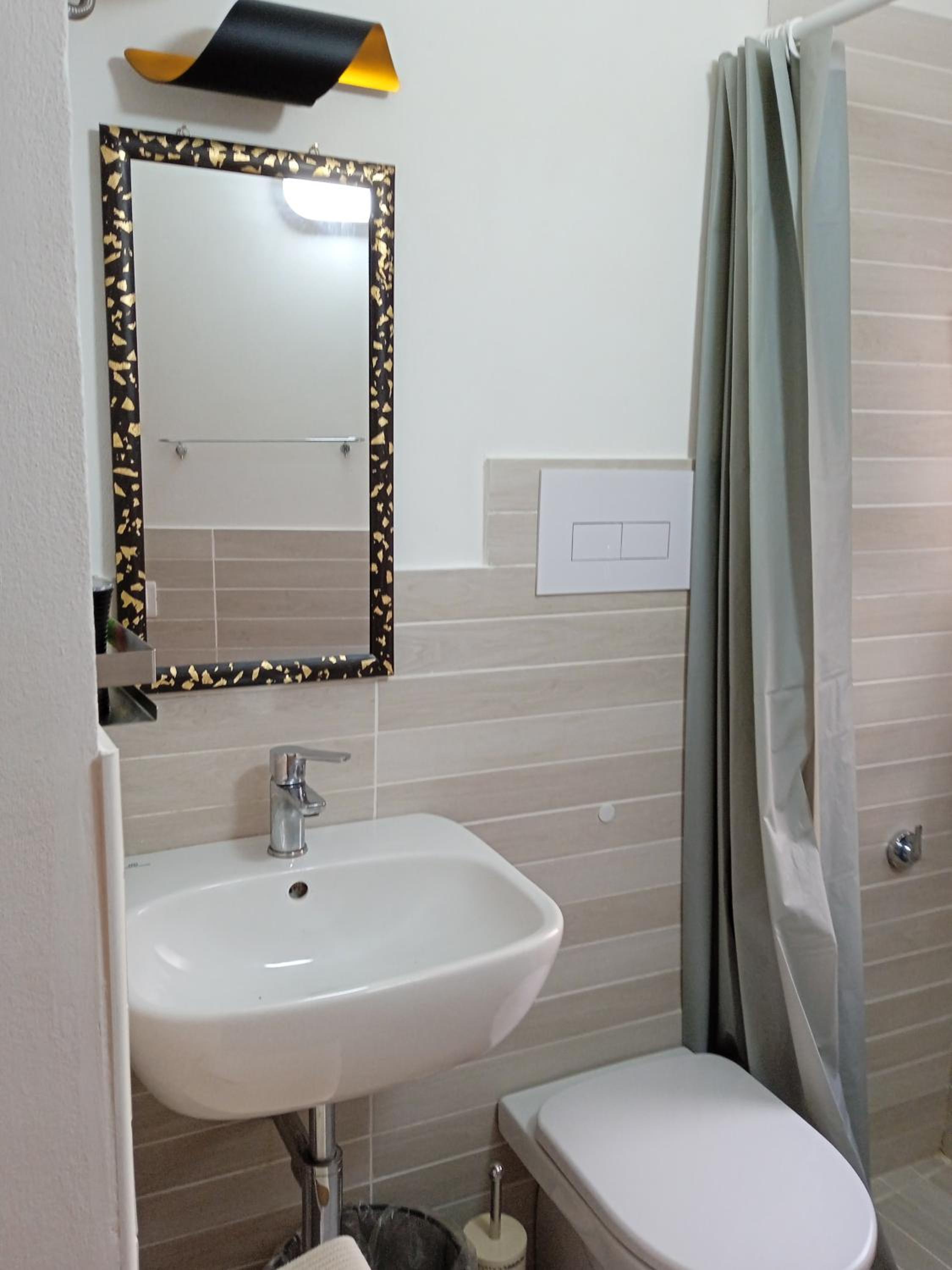 Double Room With Private Bathroom photo 3