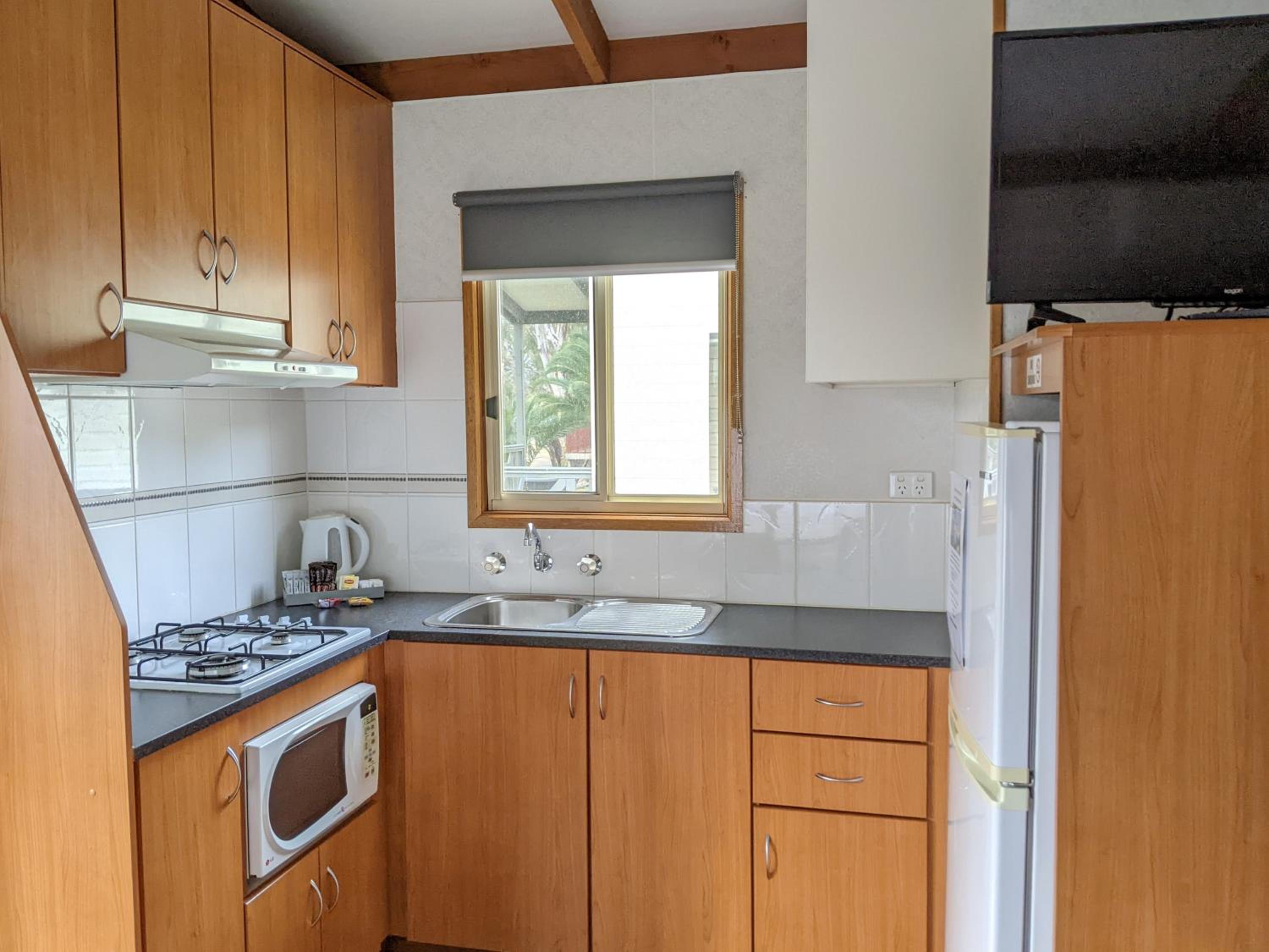 Pet-friendly Lagoon Cabin 5 Berth photo 2