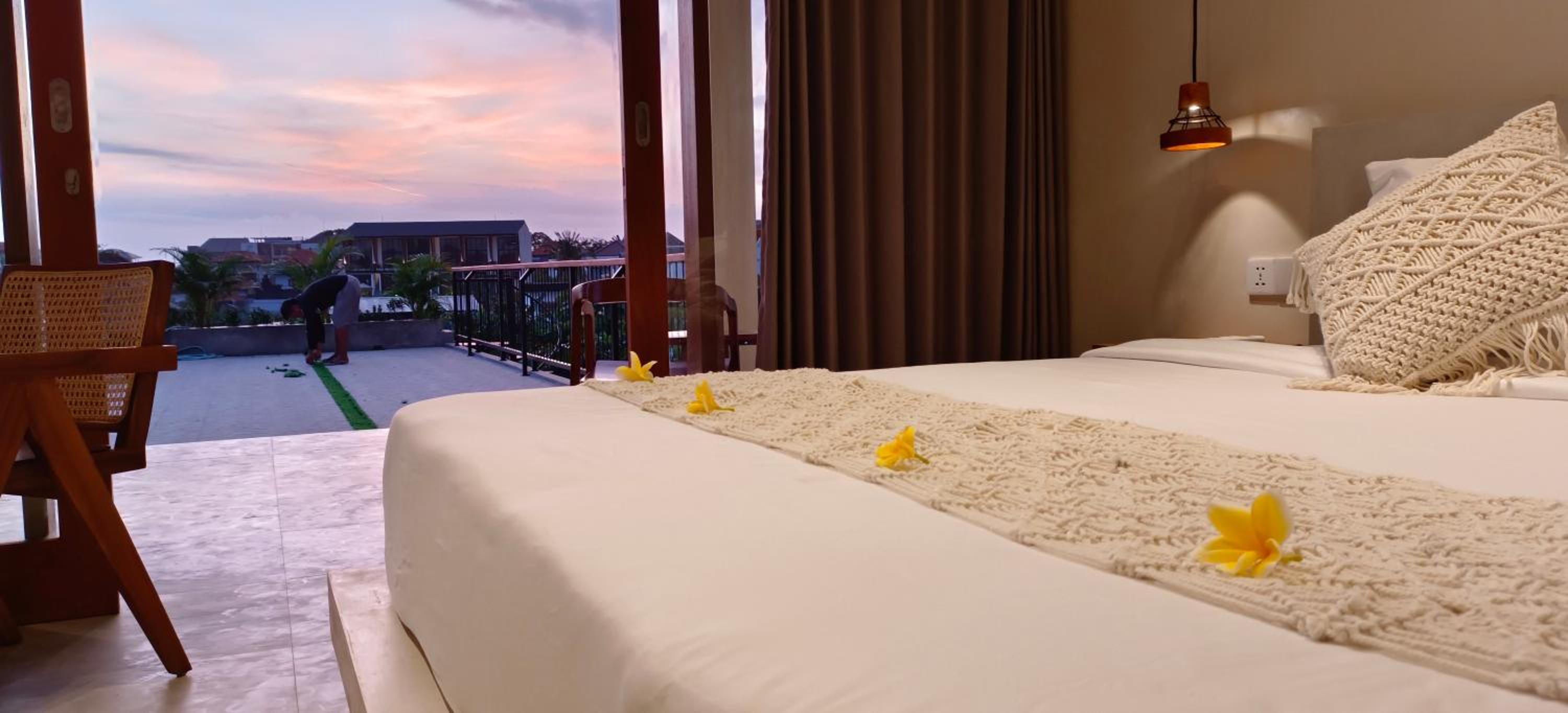 Deluxe Double Room with Balcony - Photo 31