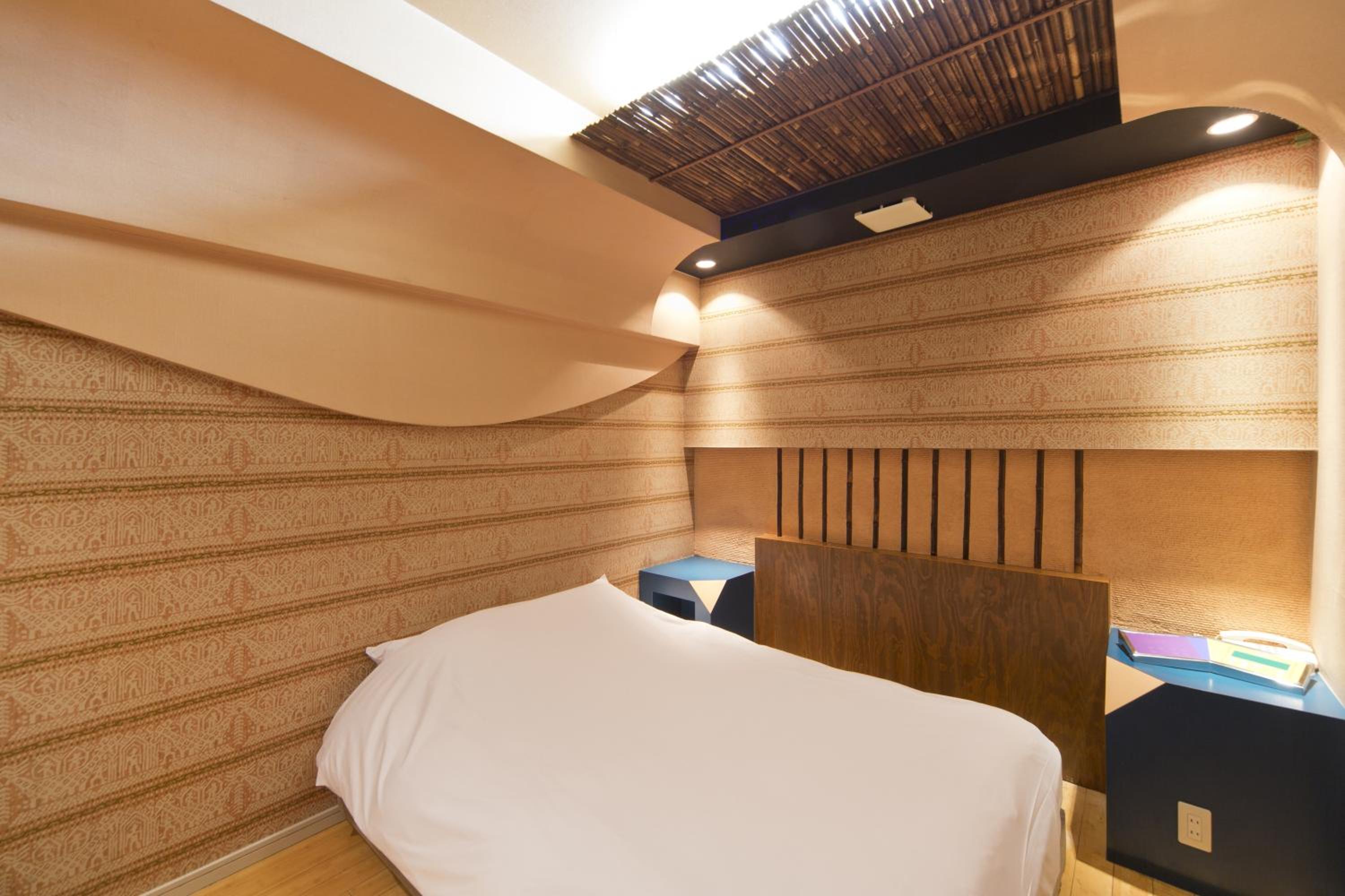 Double Room - Smoking photo 2