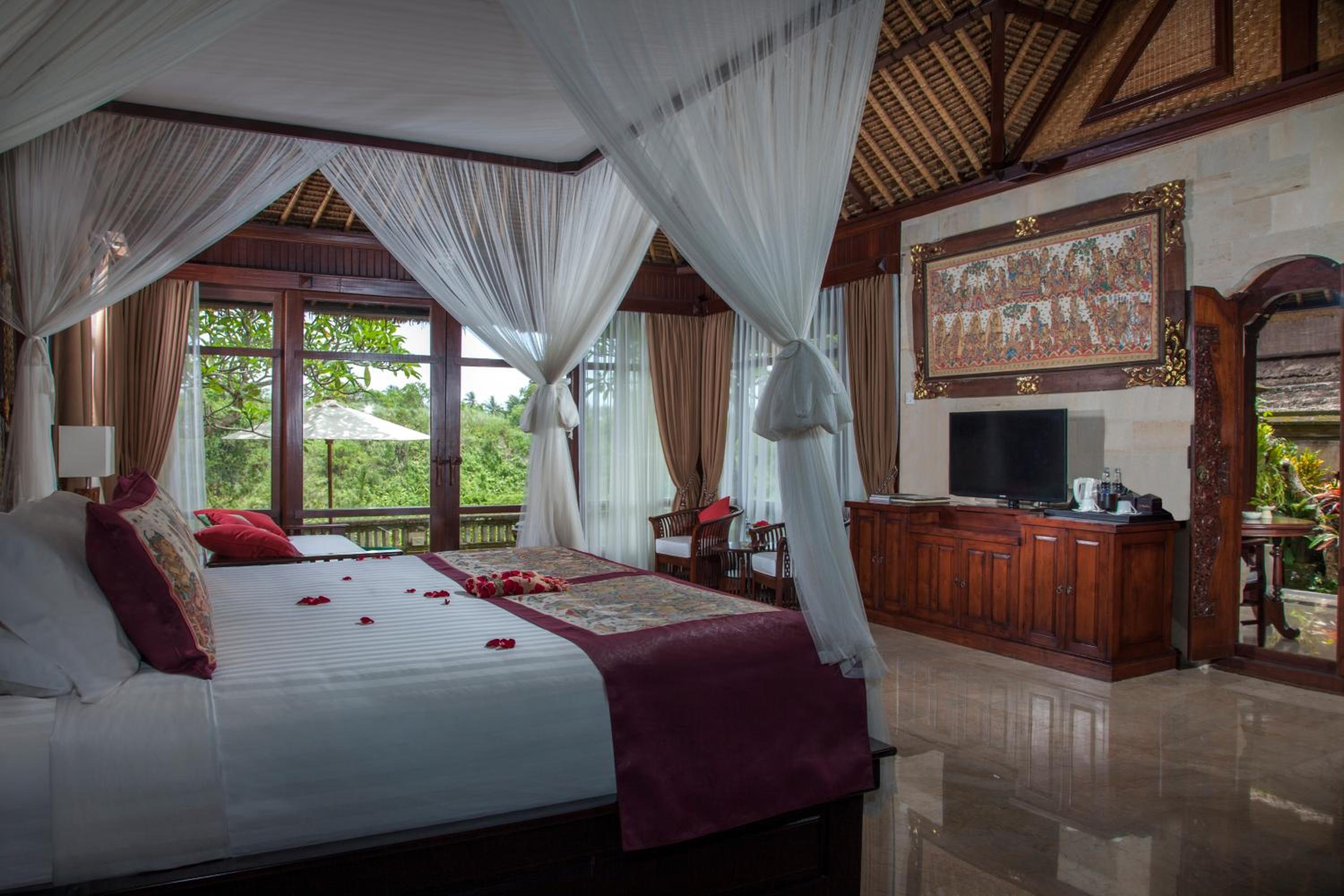 One-Bedroom Garden Villa with Valley View and Lunch ( Two Courses)