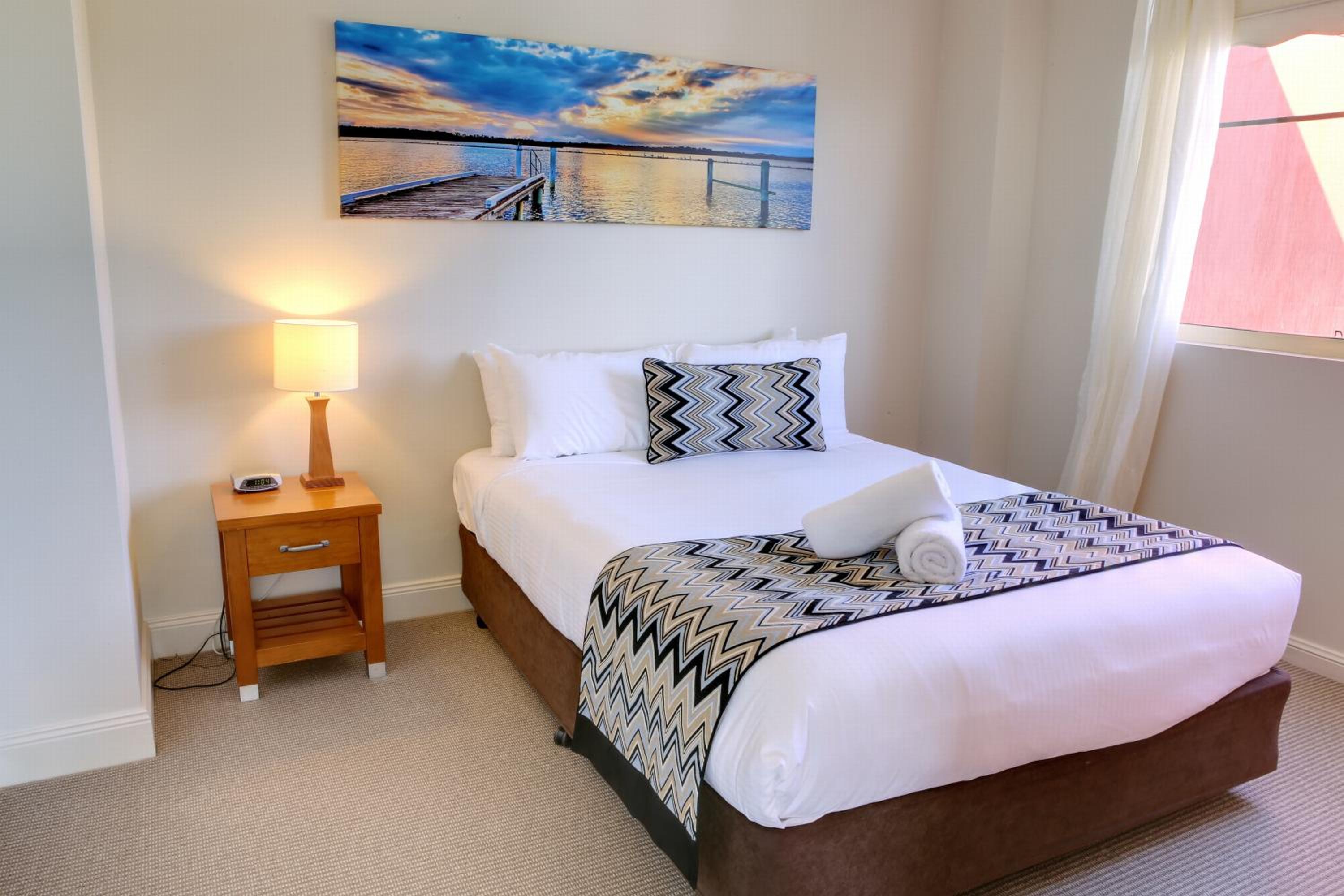 Three-Bedroom Apartment - Water View photo 3