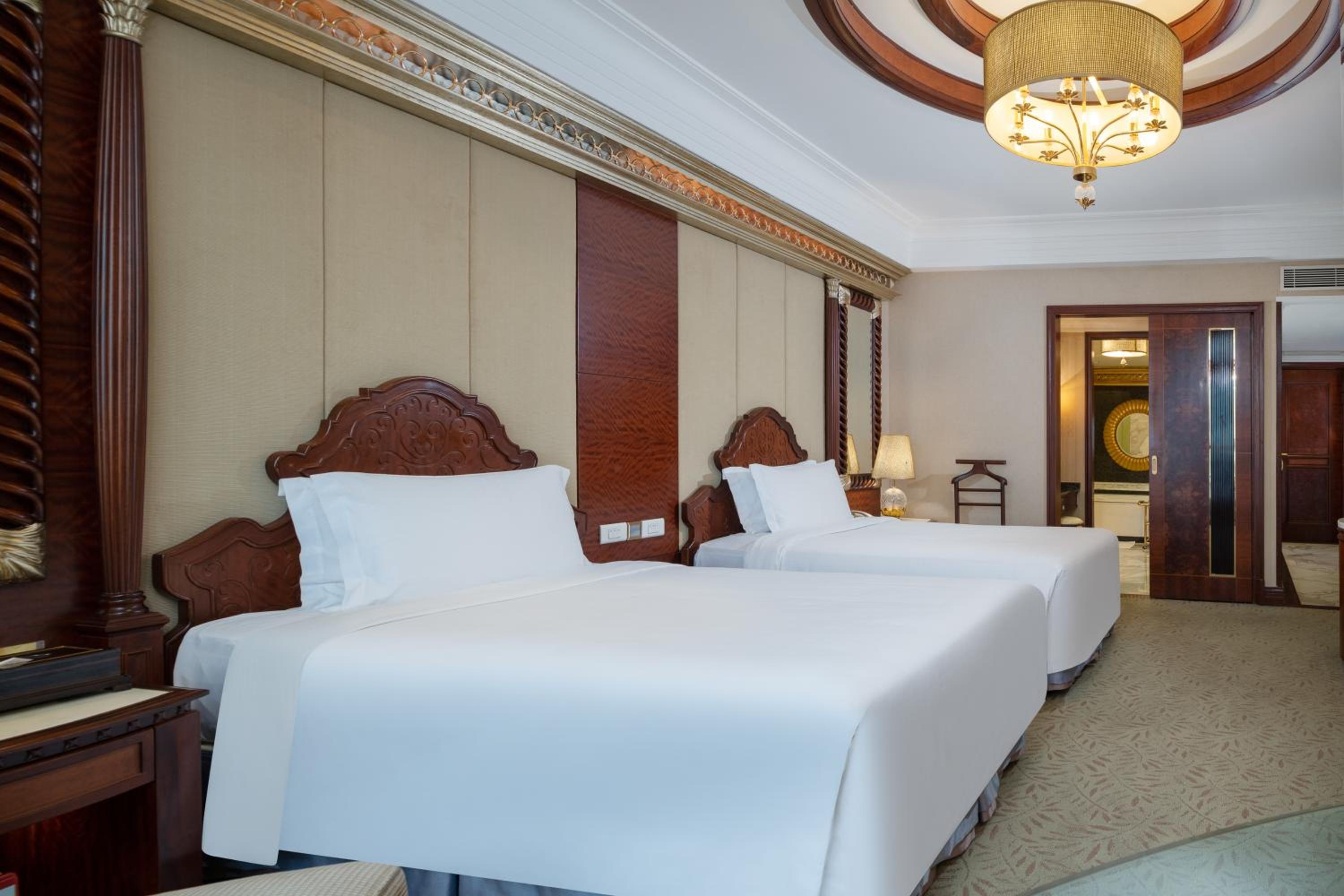 Elite Twin Room - Photo 1