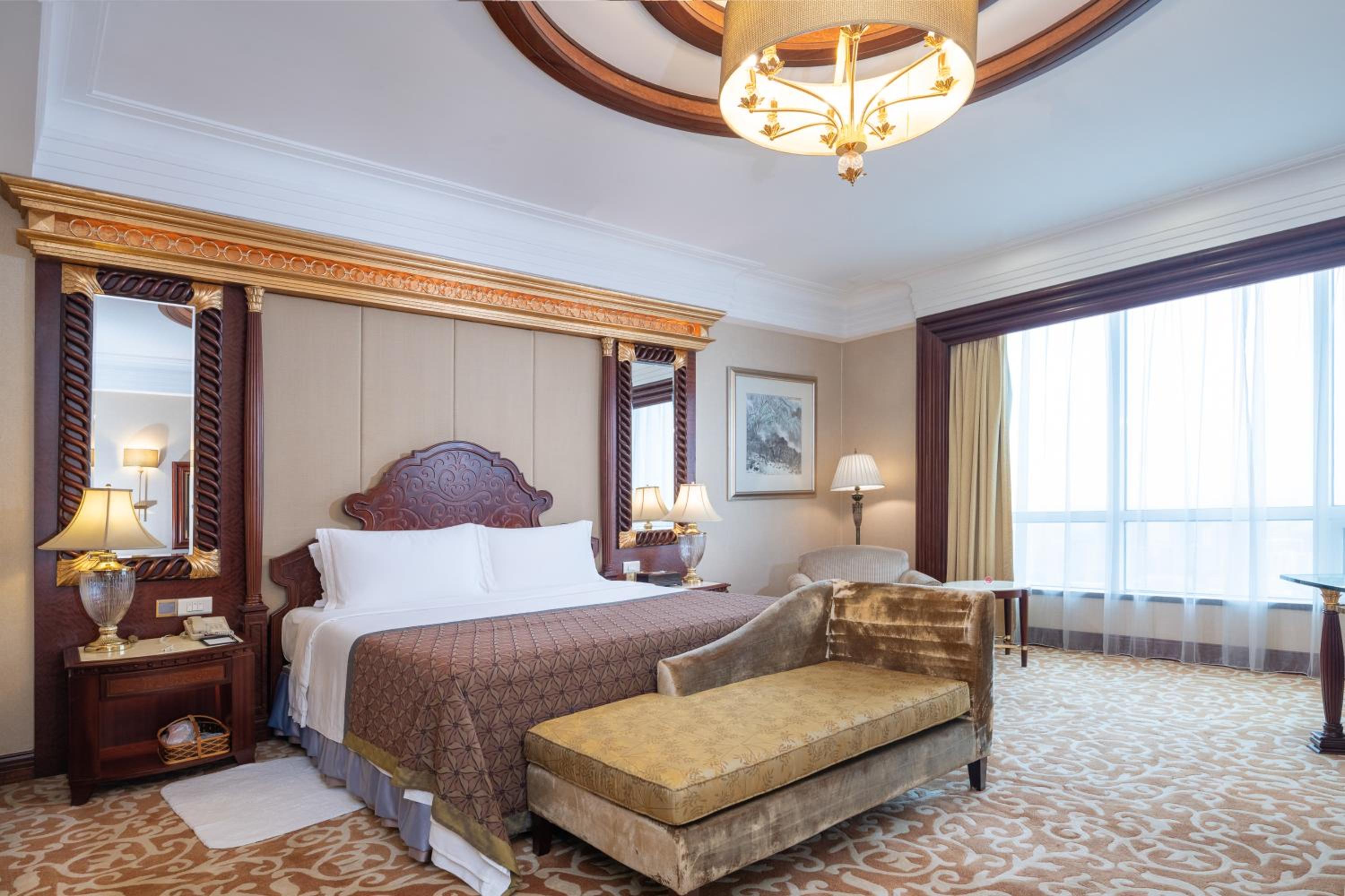 Executive King Room - Photo 2