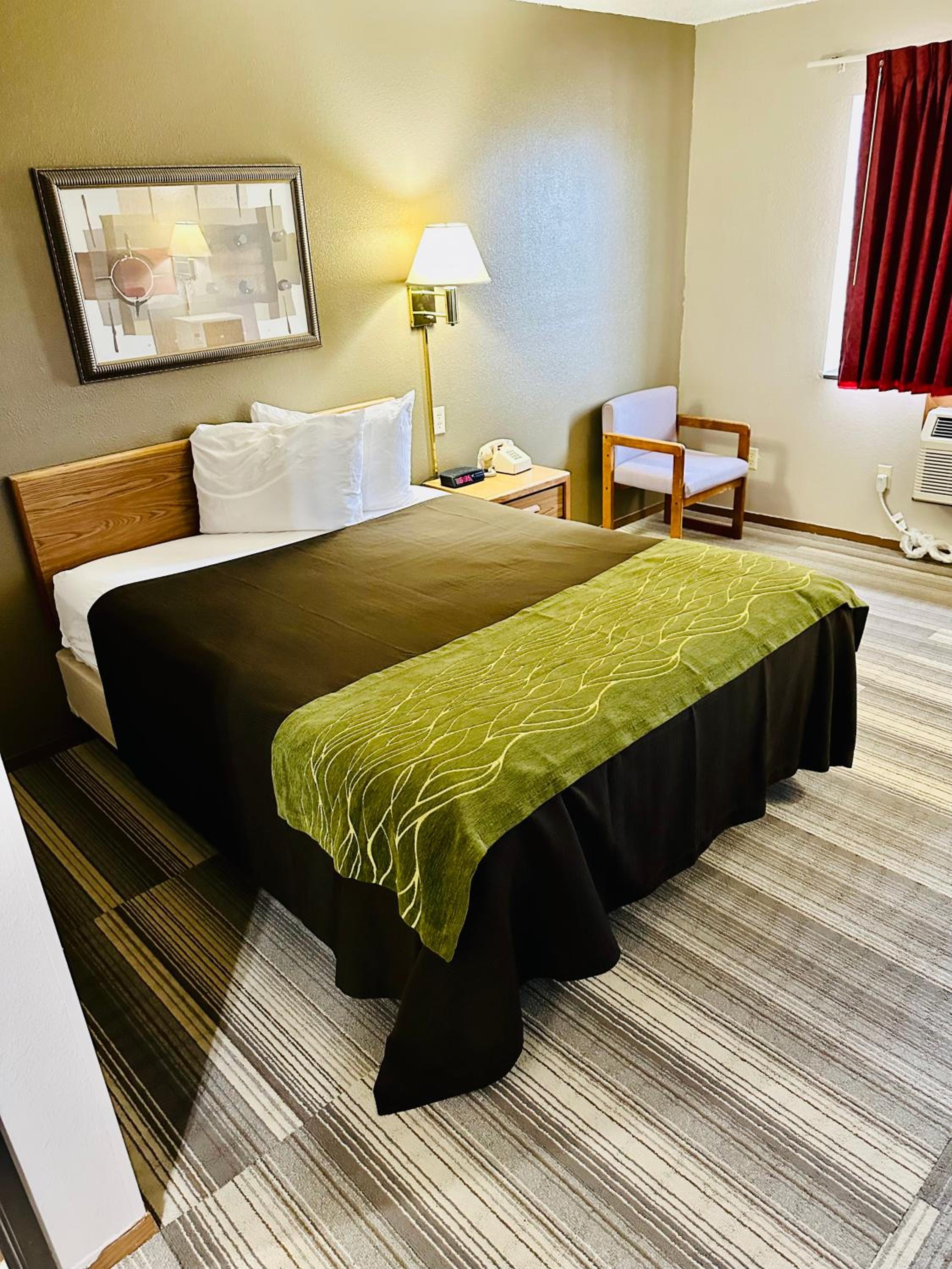Queen Room