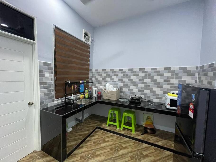Two-Bedroom House photo 3