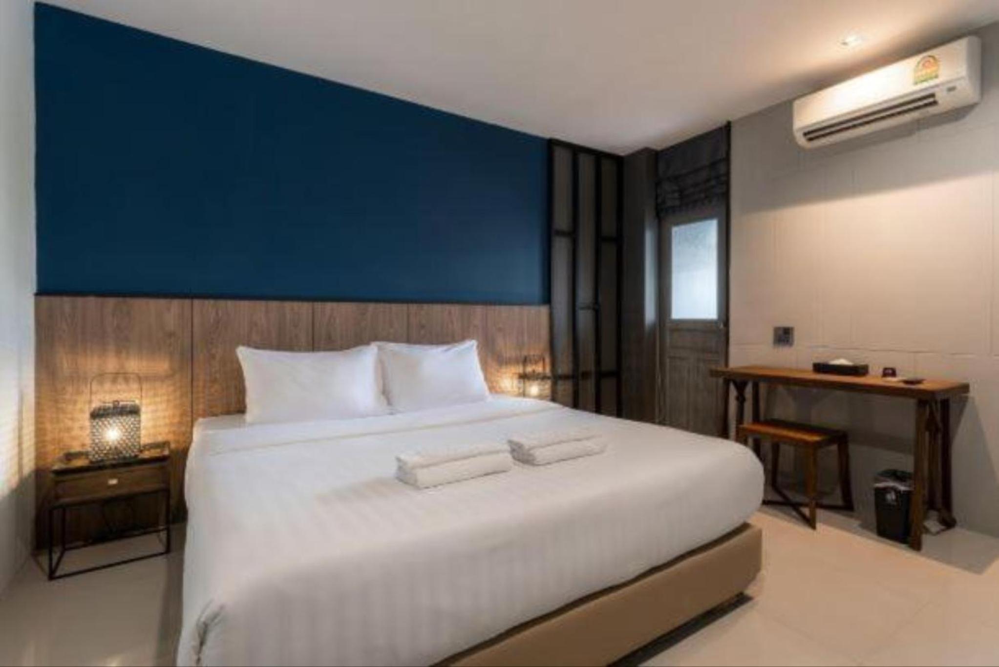 Supreme Double Bed - Photo 1