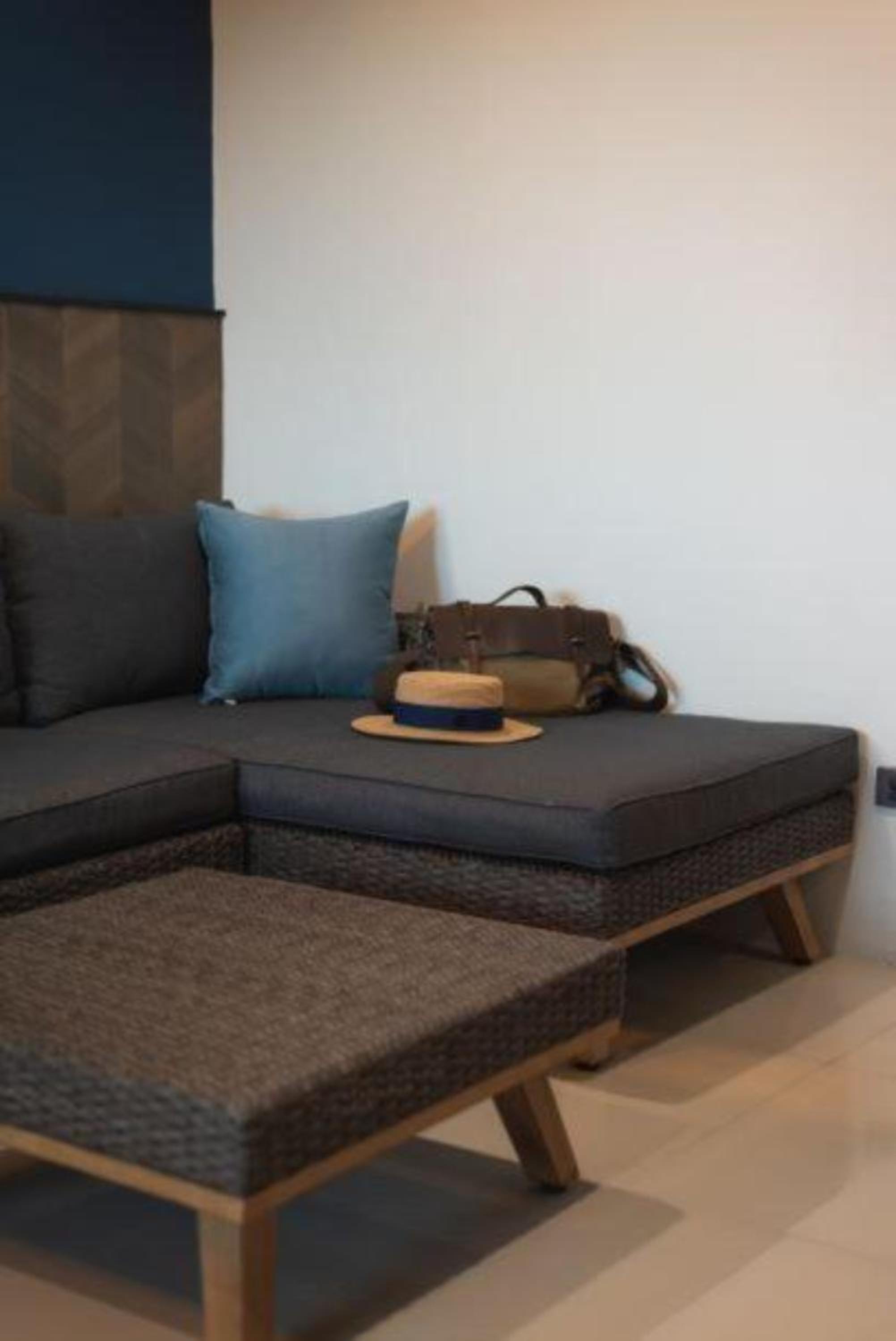 One-Bedroom Suite - Photo 6