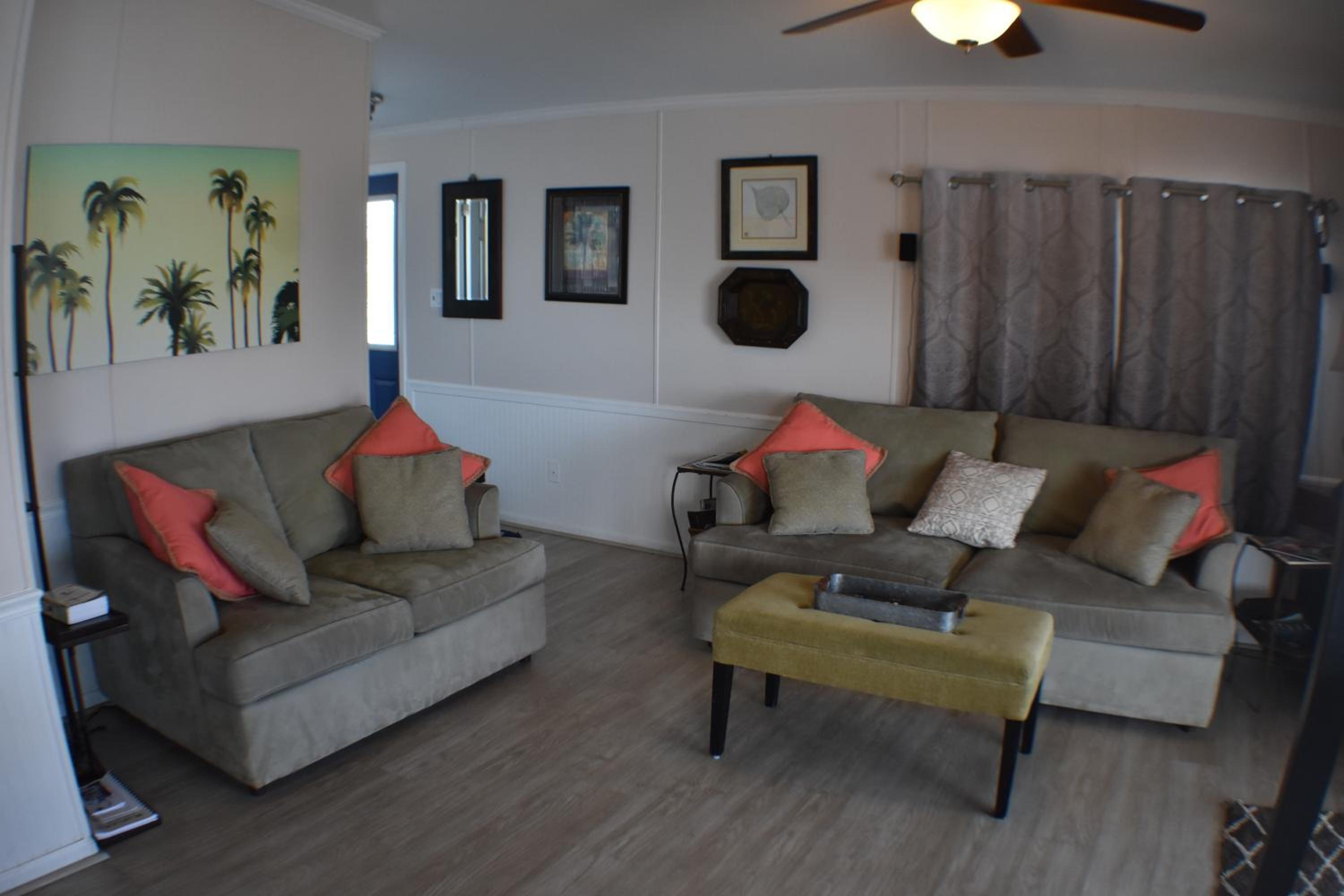 Two-Bedroom House photo 3