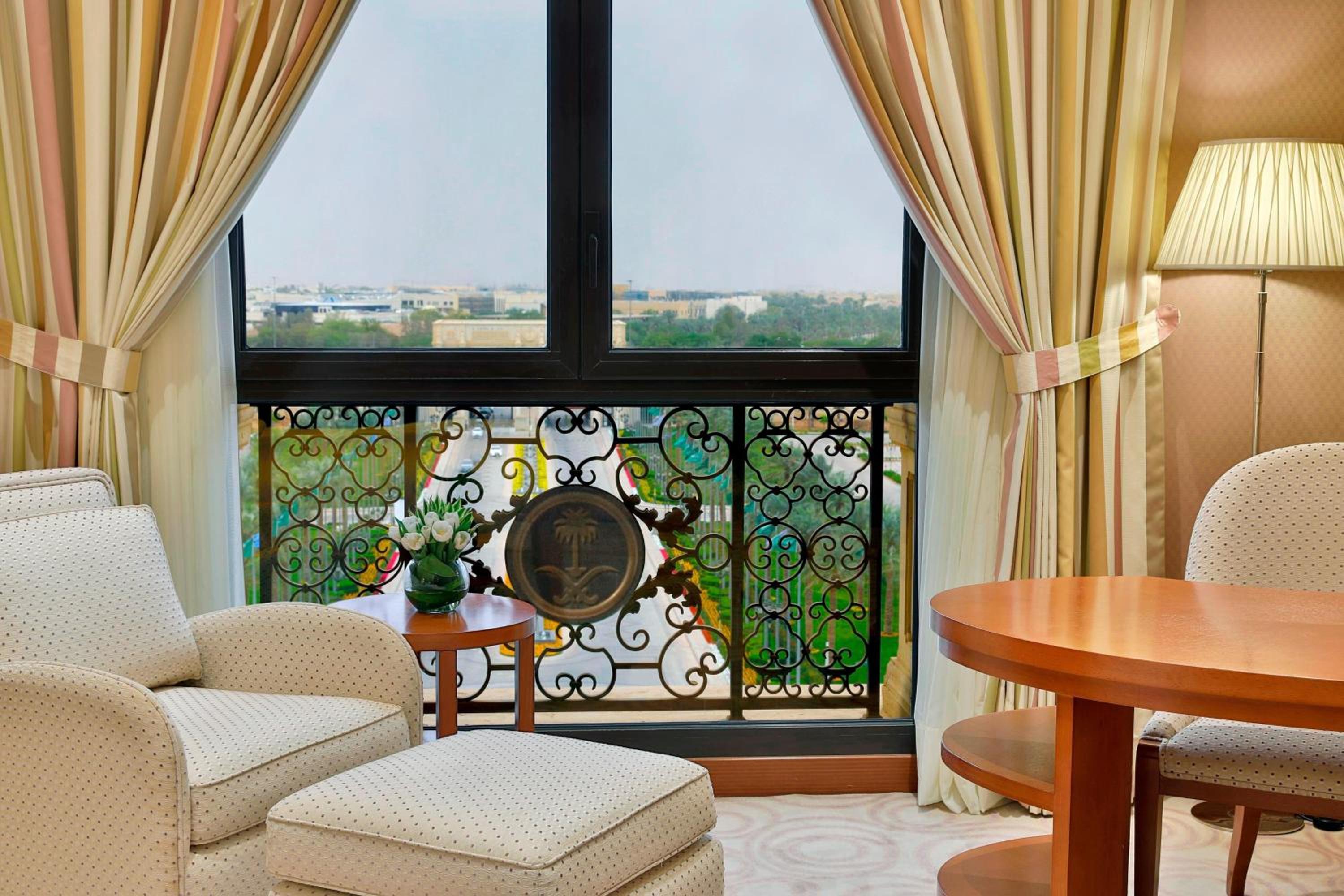 Superior King Room