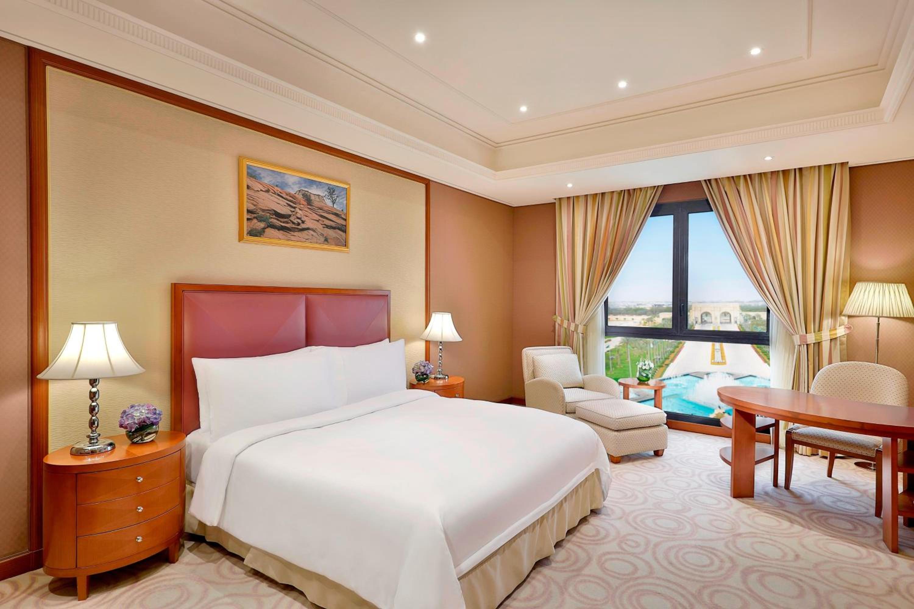 Superior King Room