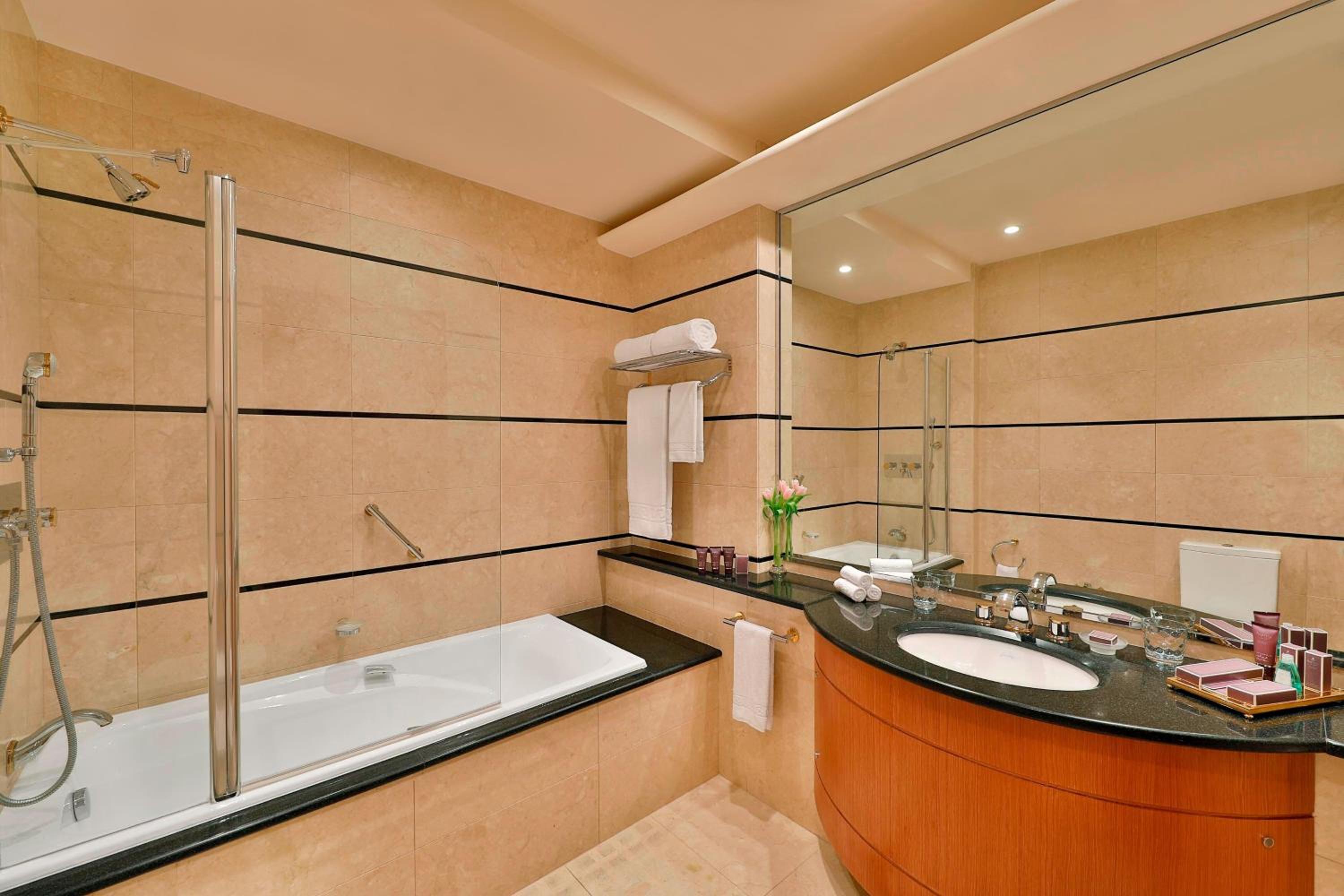 Deluxe, Guest room, 1 King