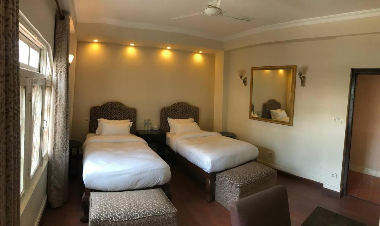 Heritage Deluxe Twin Room - Photo 7