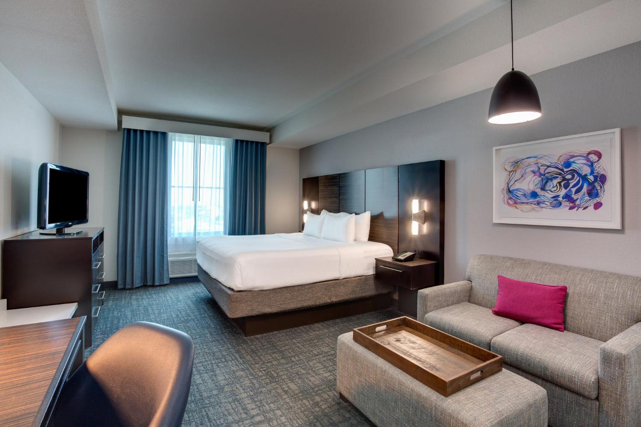 Standard King Room - Photo 2