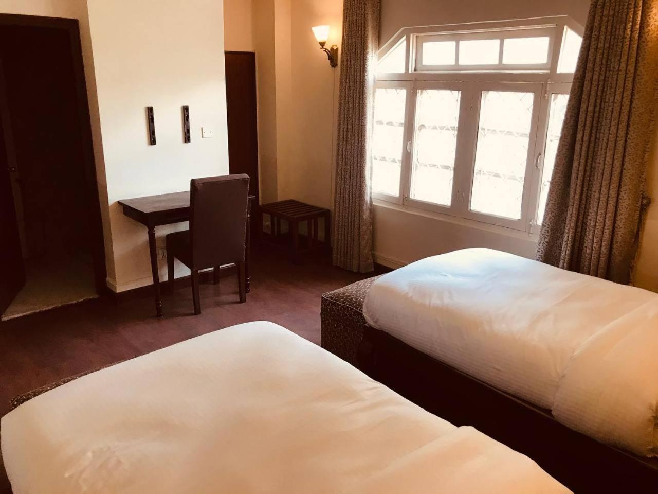 Heritage Deluxe Twin Room - Photo 9