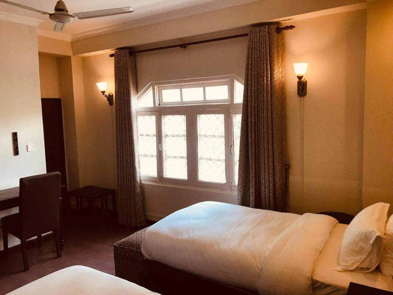 Heritage Deluxe Twin Room - Photo 10