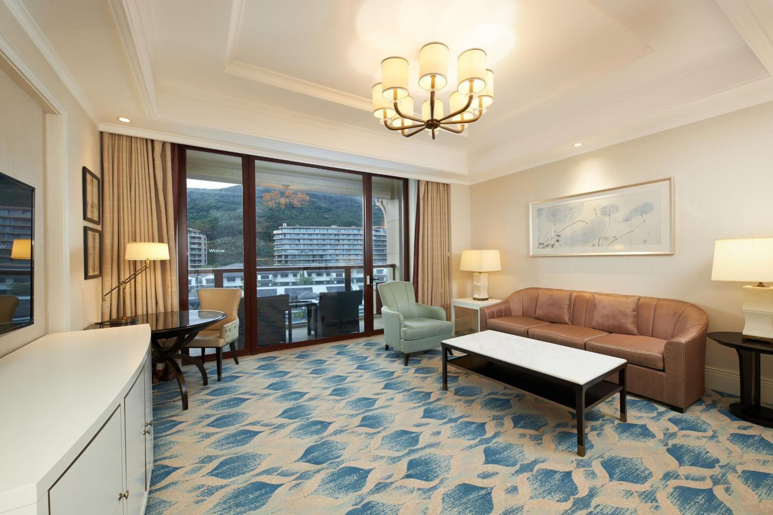 Renewal Suite photo 3