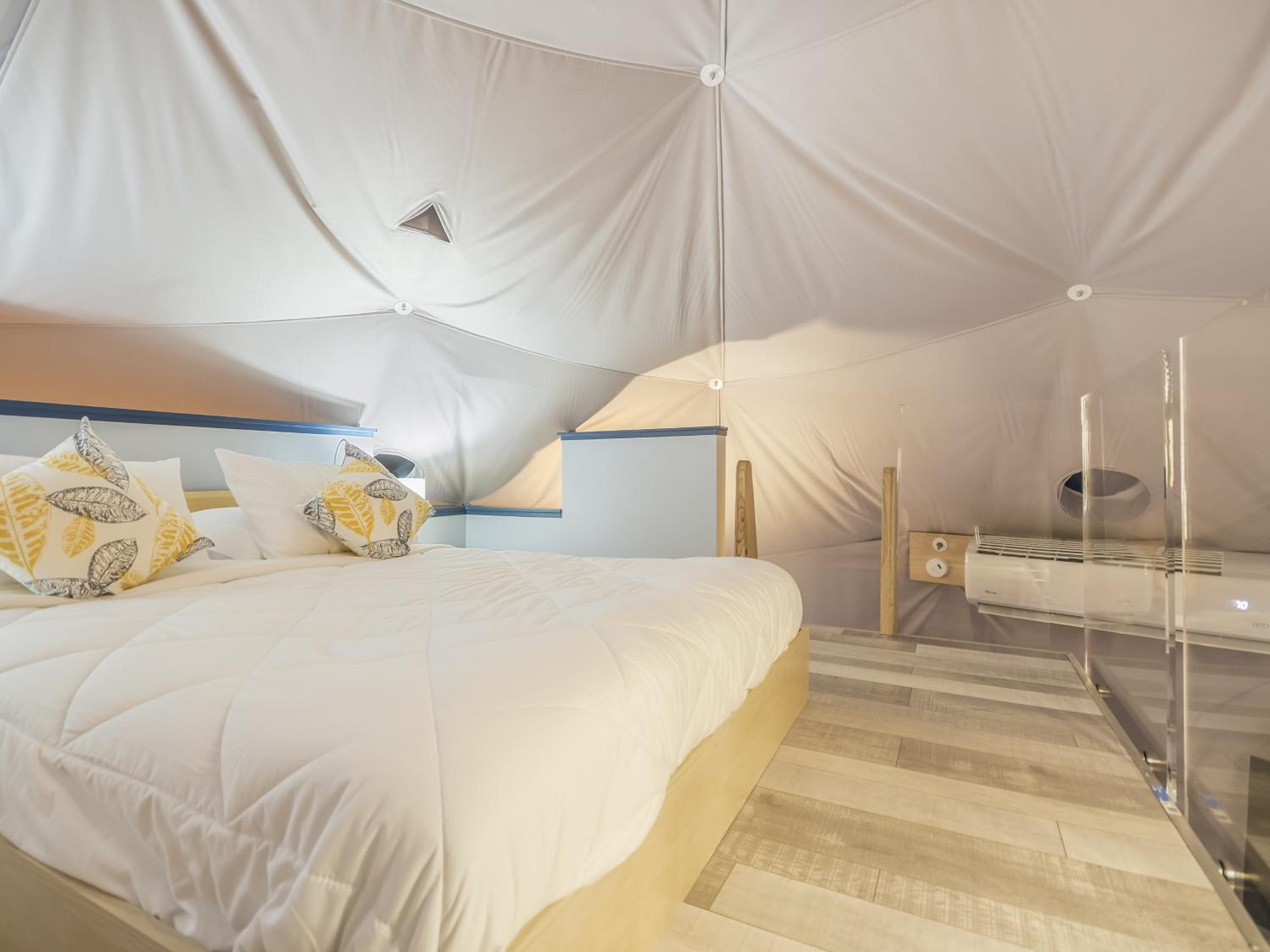 Ultra-Lux Tent - Photo 16