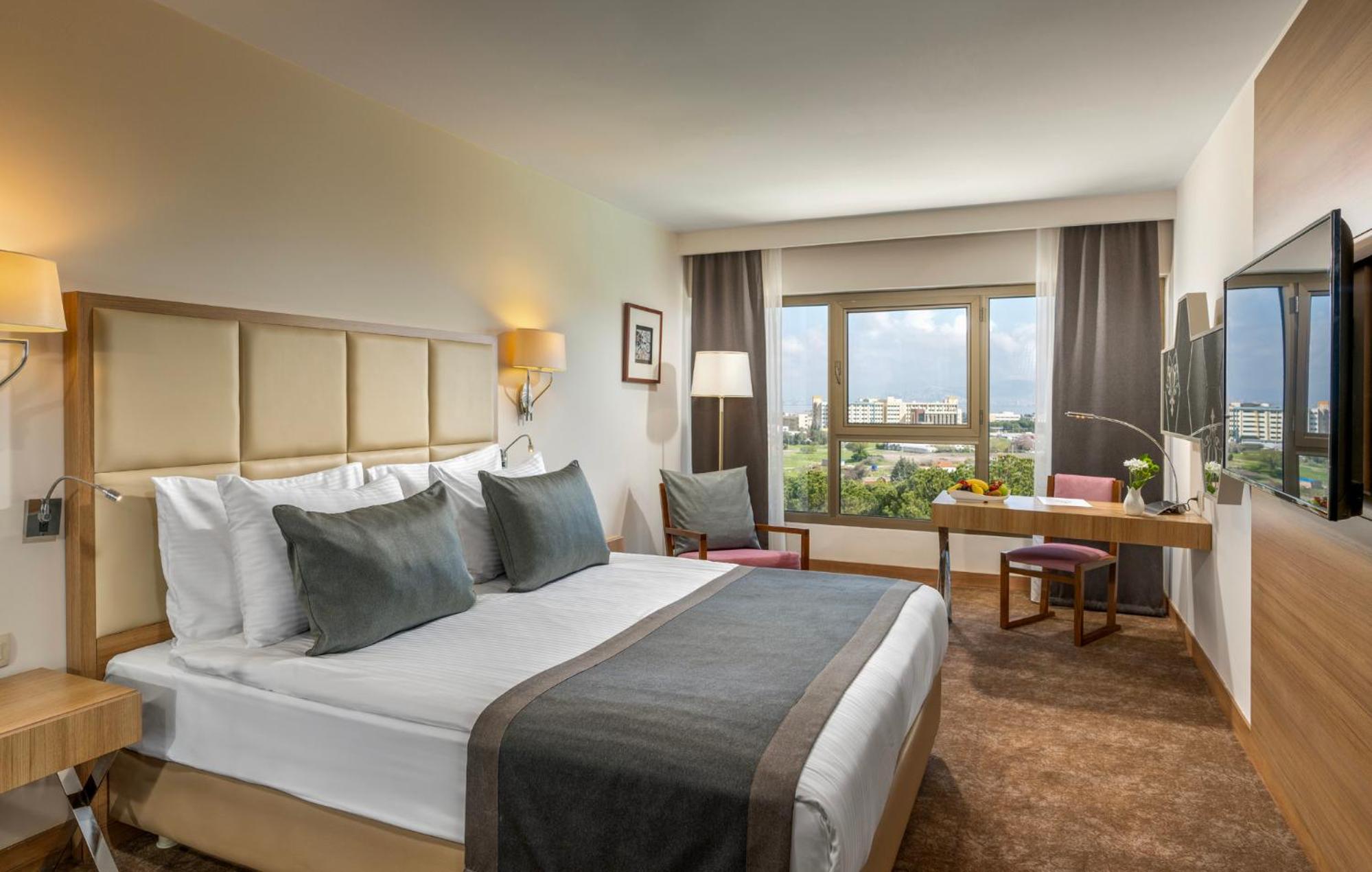 Deluxe Room - Photo 1