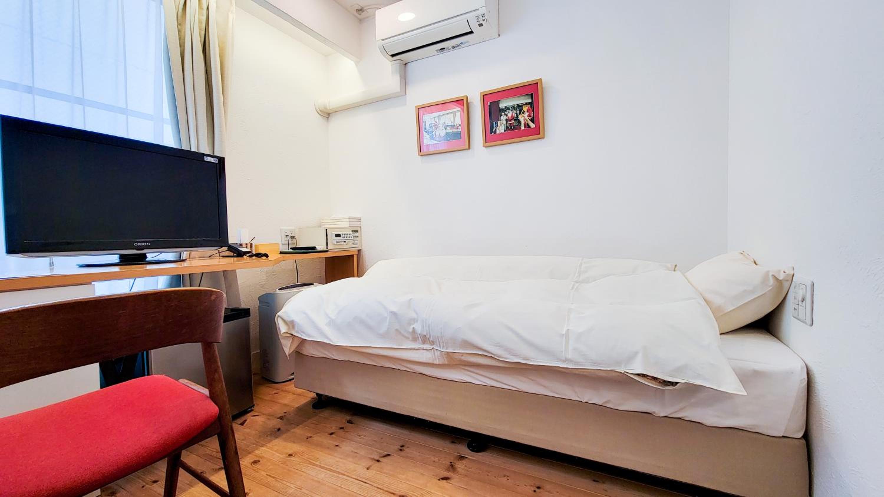 Single Room - Photo 2