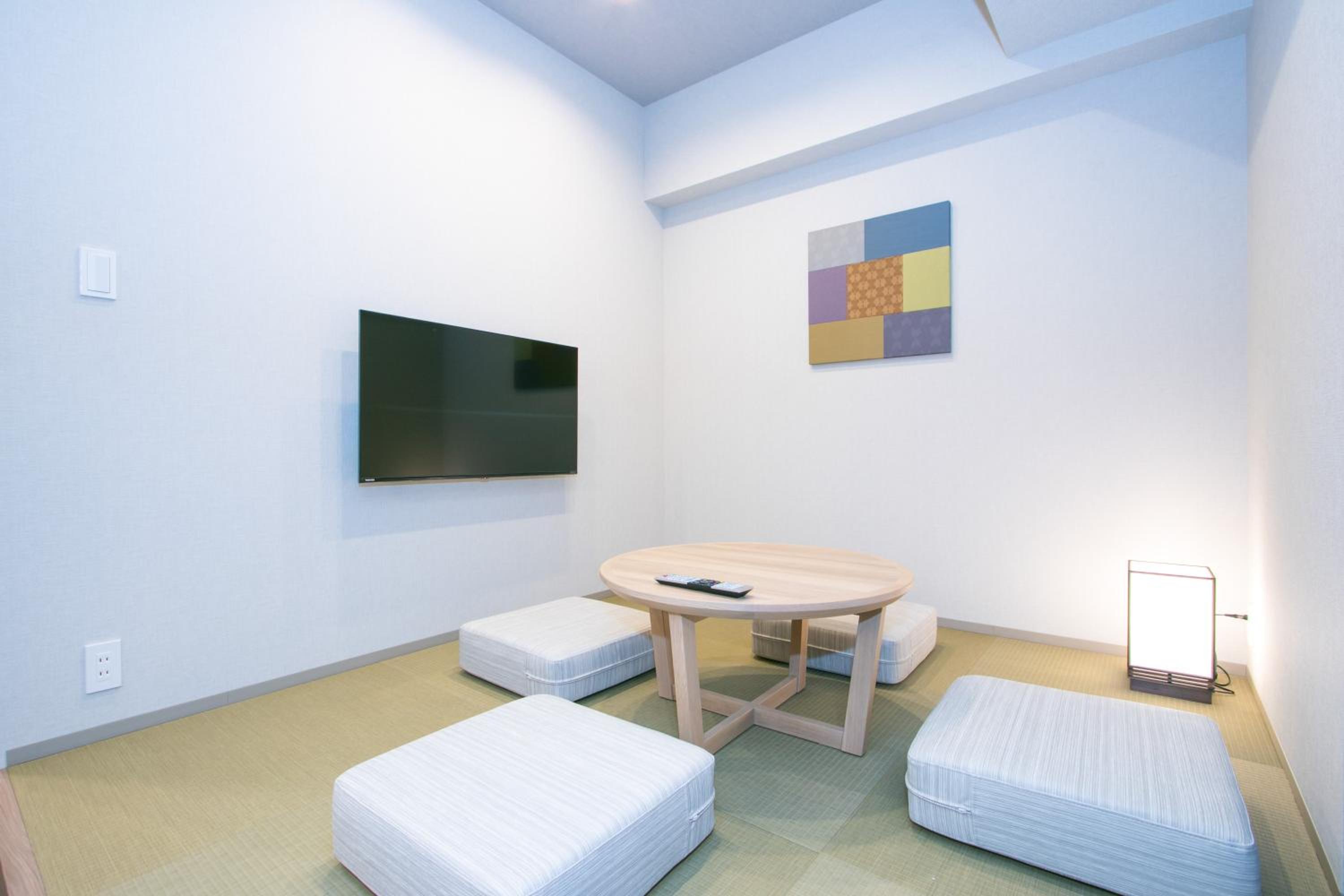Deluxe Family Suite