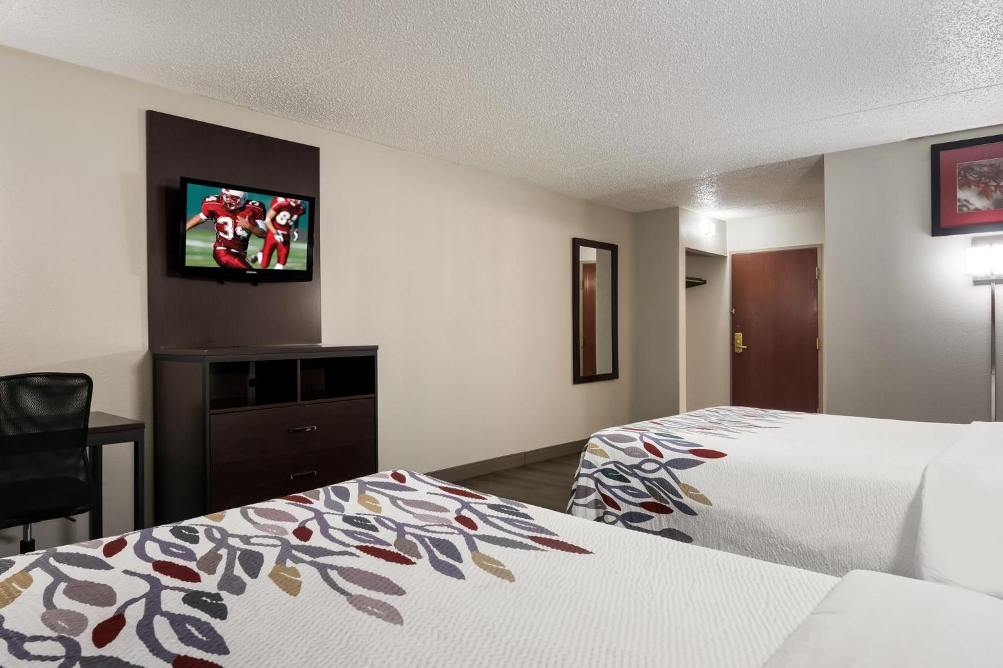 Standard Room with Two Double Beds Non-Smoking - Photo 2