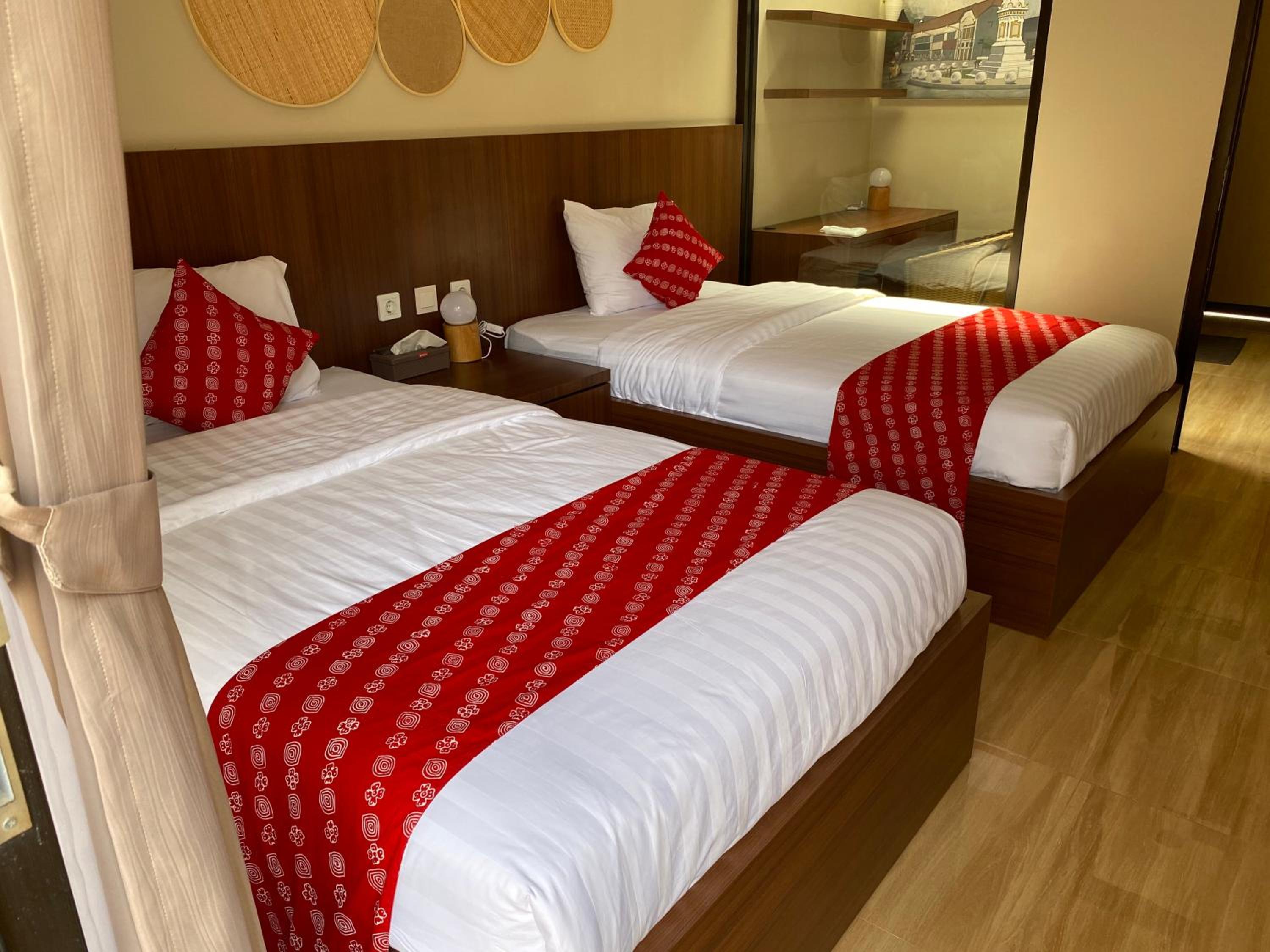 Deluxe Twin Room