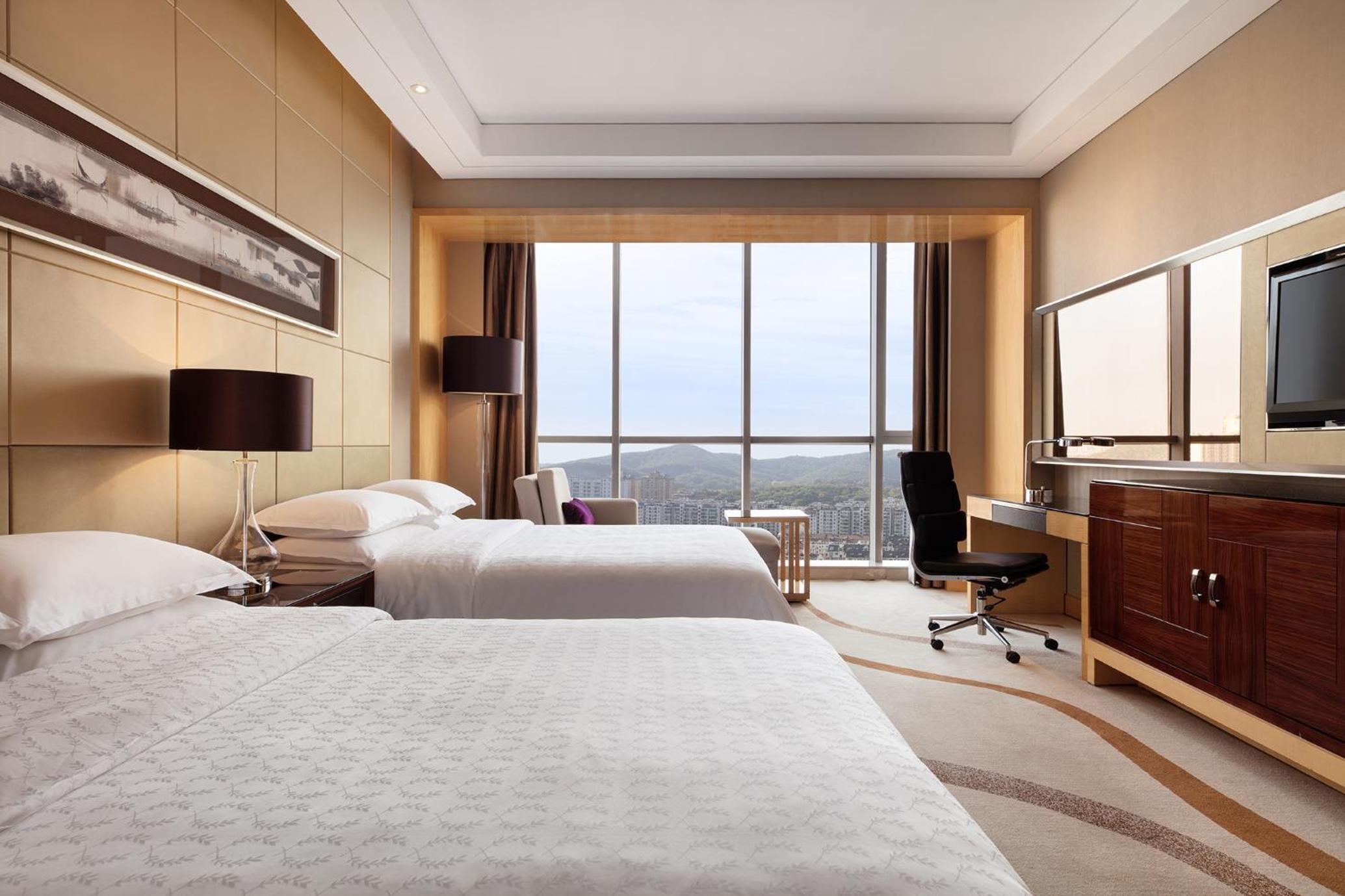 Premium Deluxe Twin Room