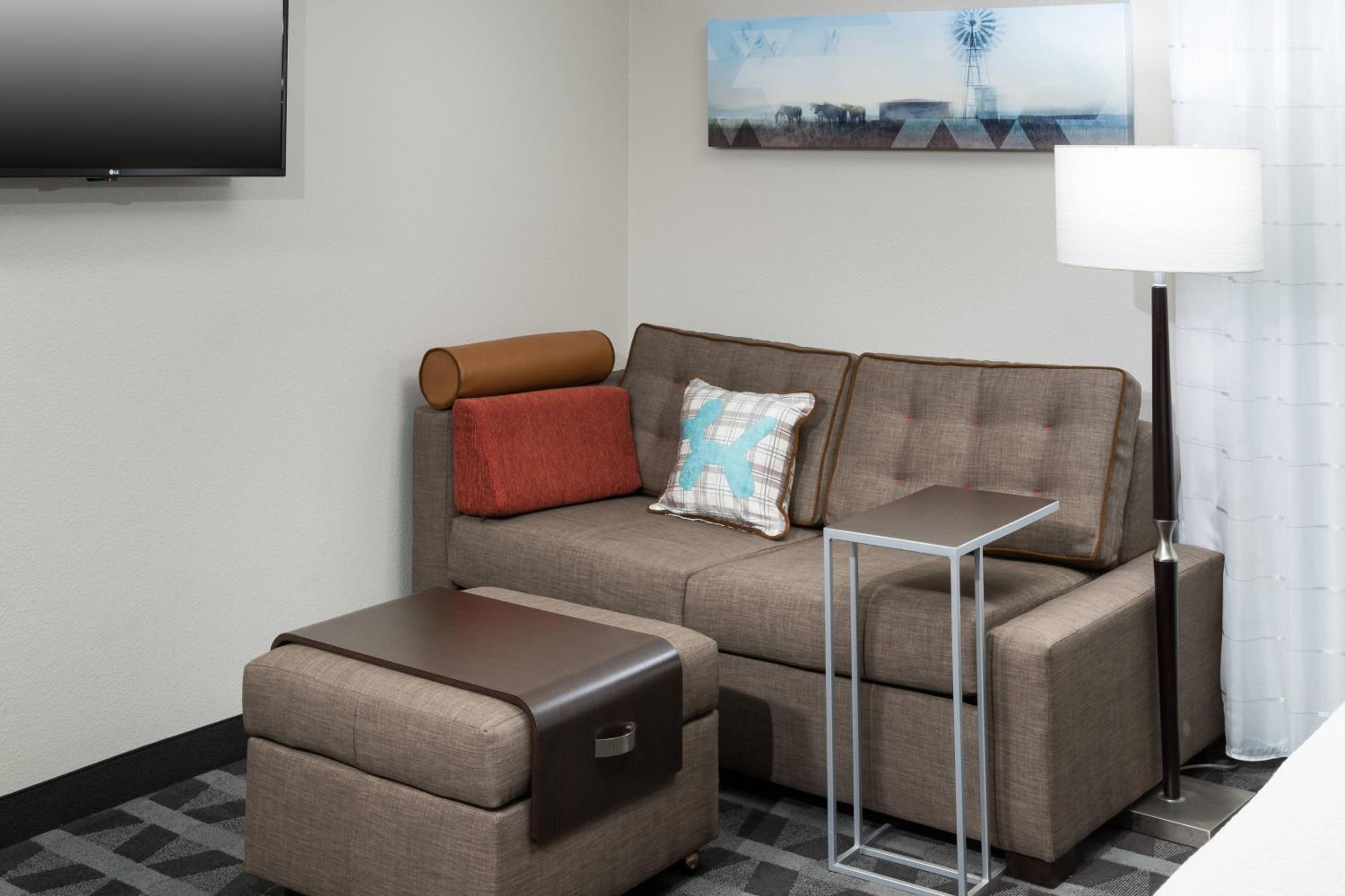 King Studio with Sofa - Photo 2