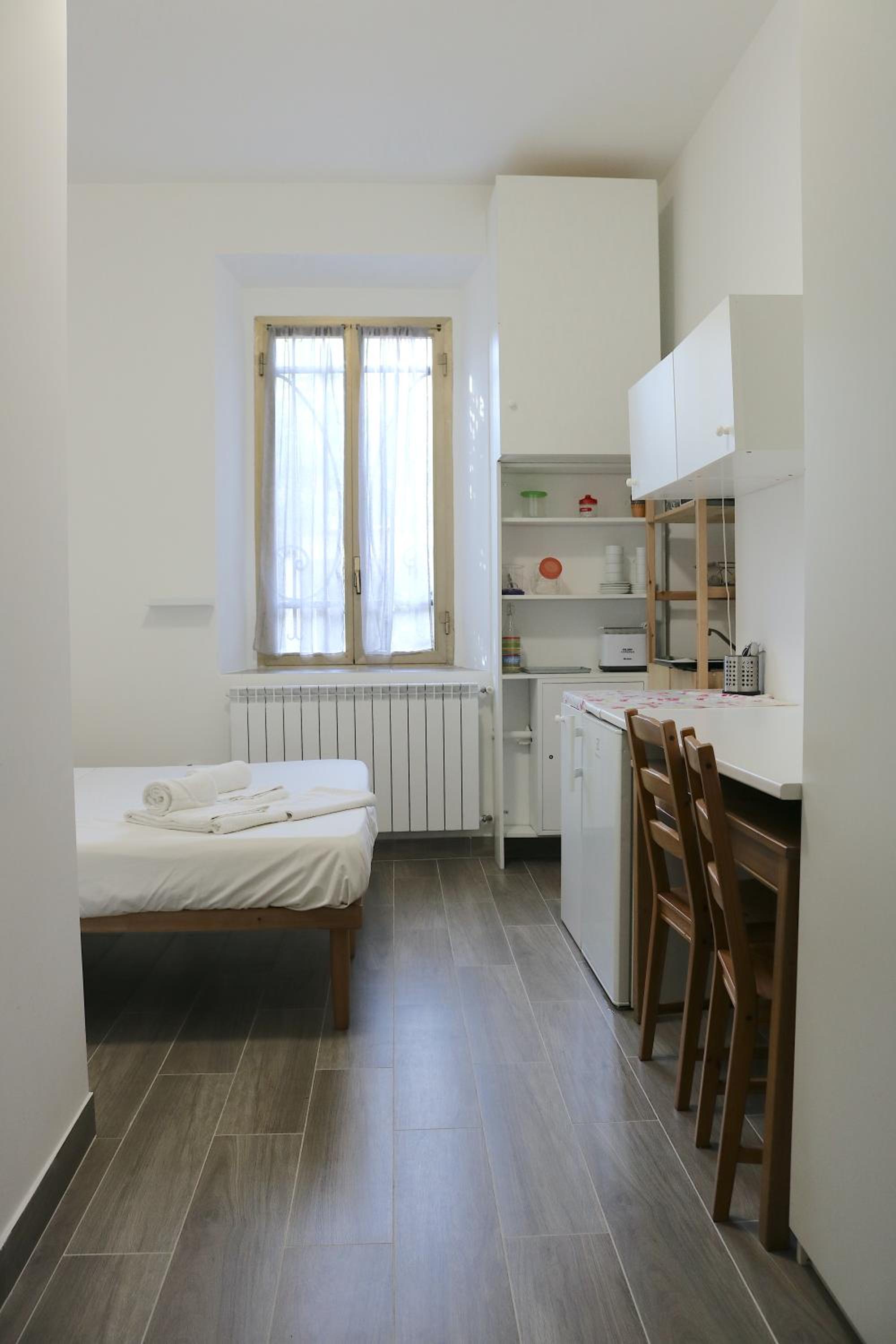 Studio Apartment photo 1