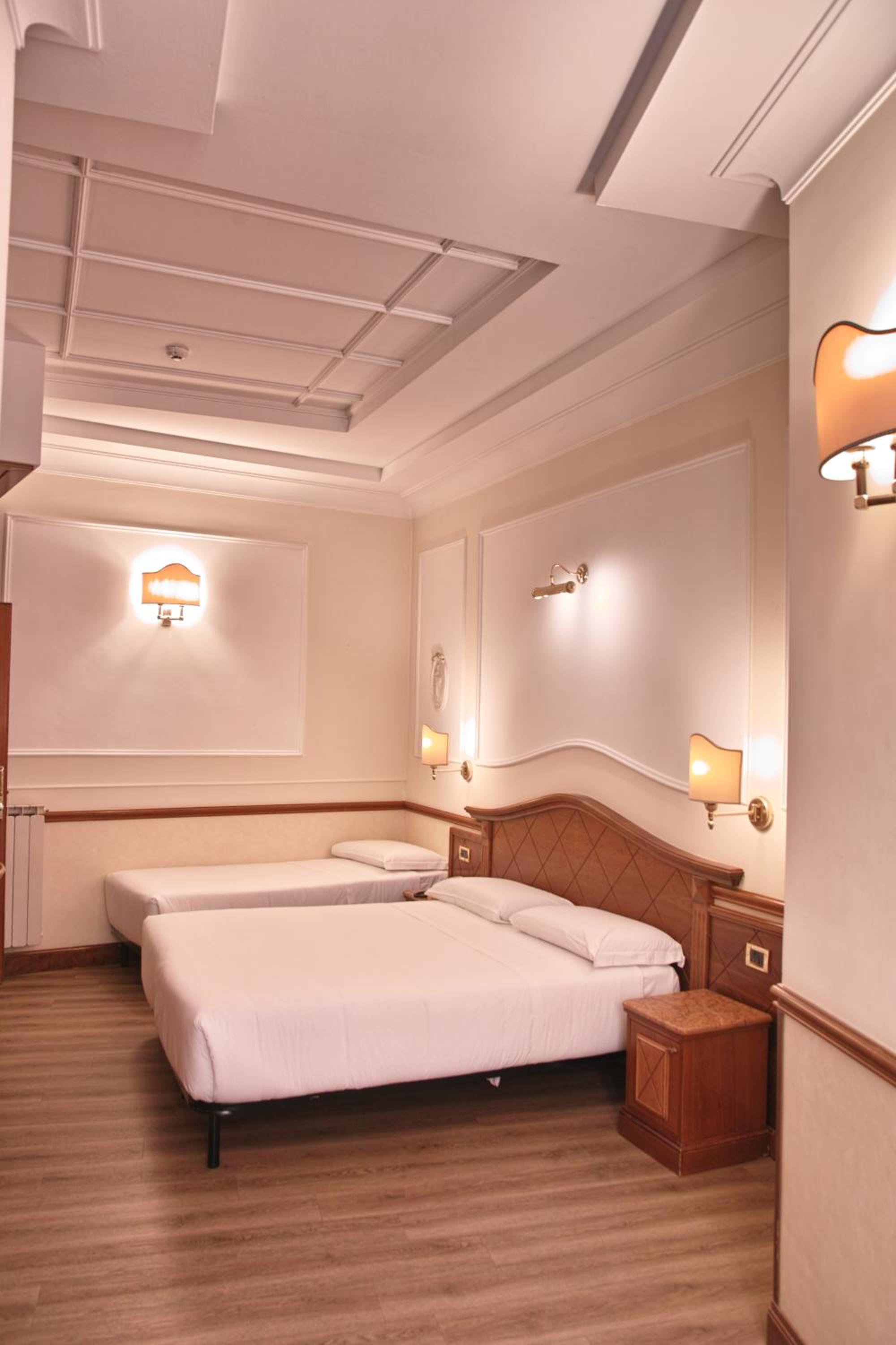 Triple Room photo 2