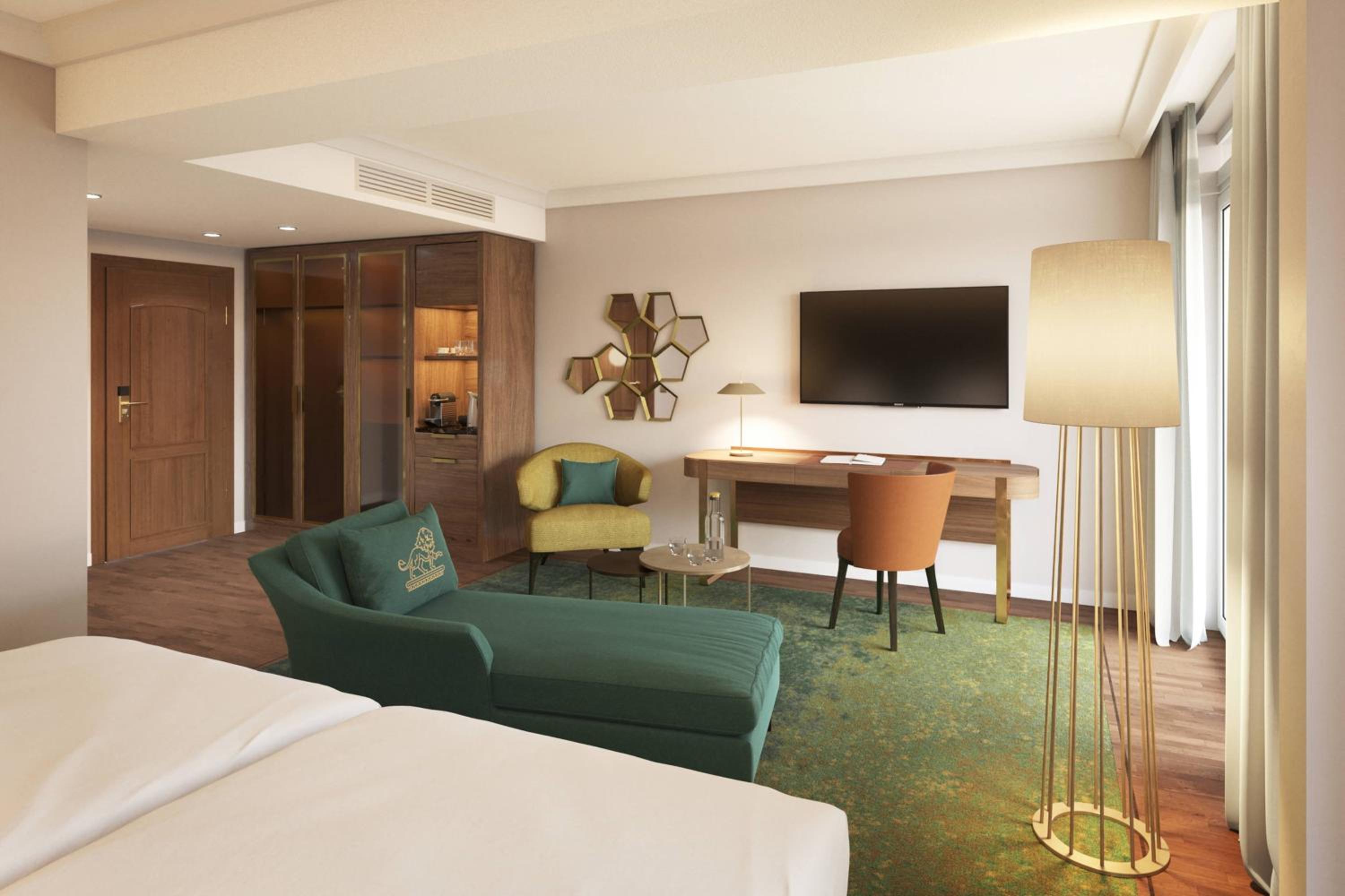 Deluxe Room, Guest room, 1 King, Skyline view, Balcony - Photo 2