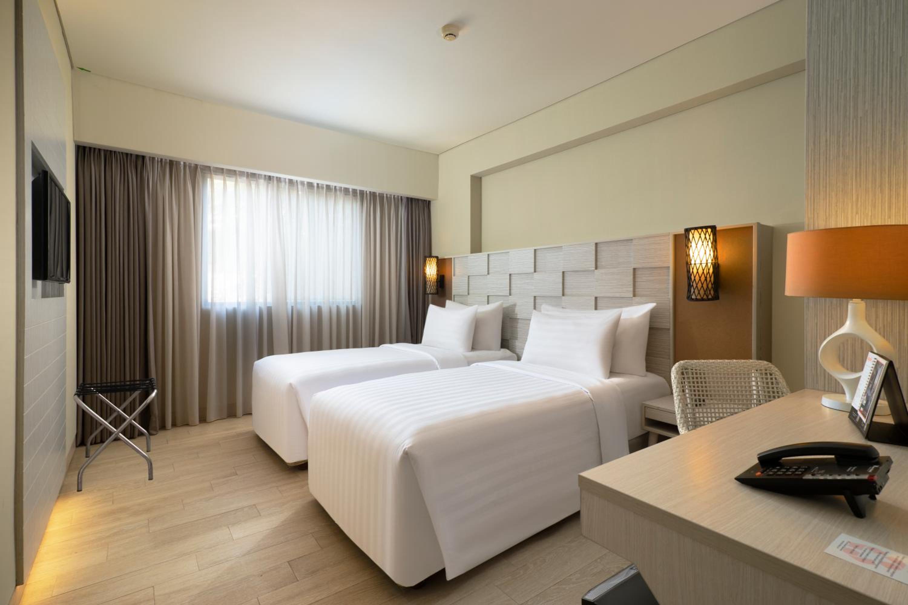 Deluxe Room with City View