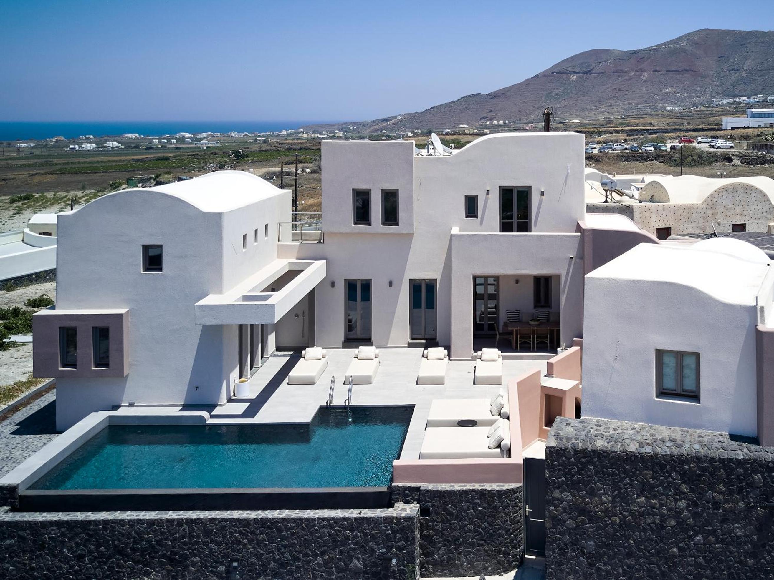 Majestic Villa with private pool & Sunset View photo 2