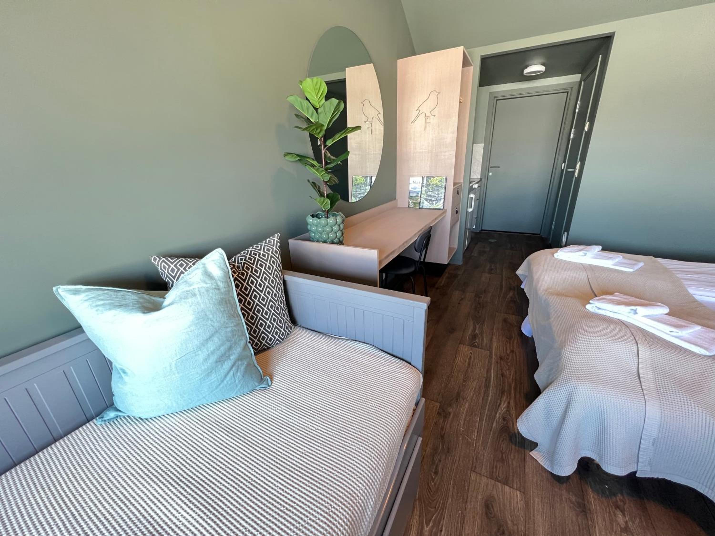 Family Room - Photo 3