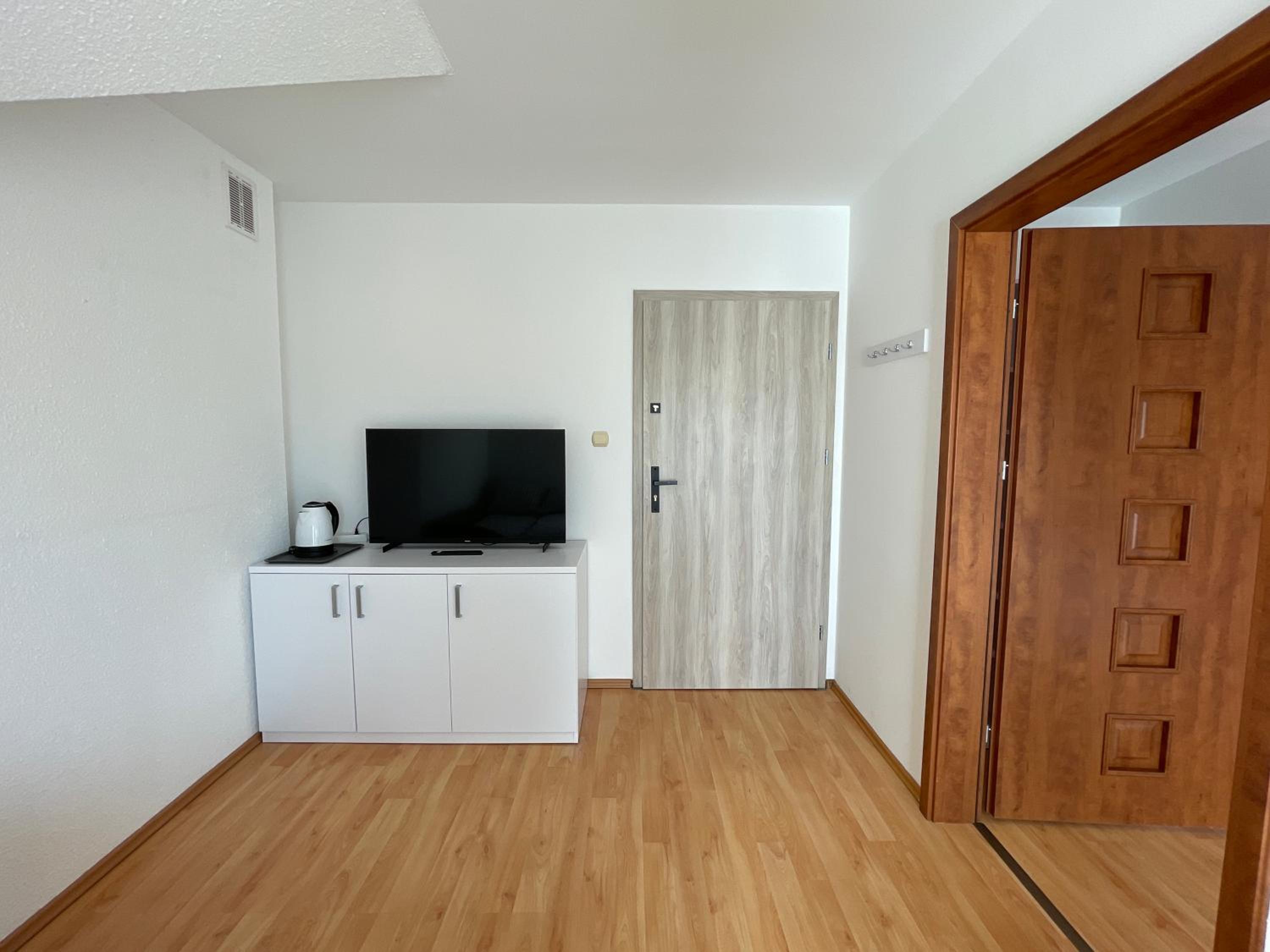 Studio Apartment photo 3