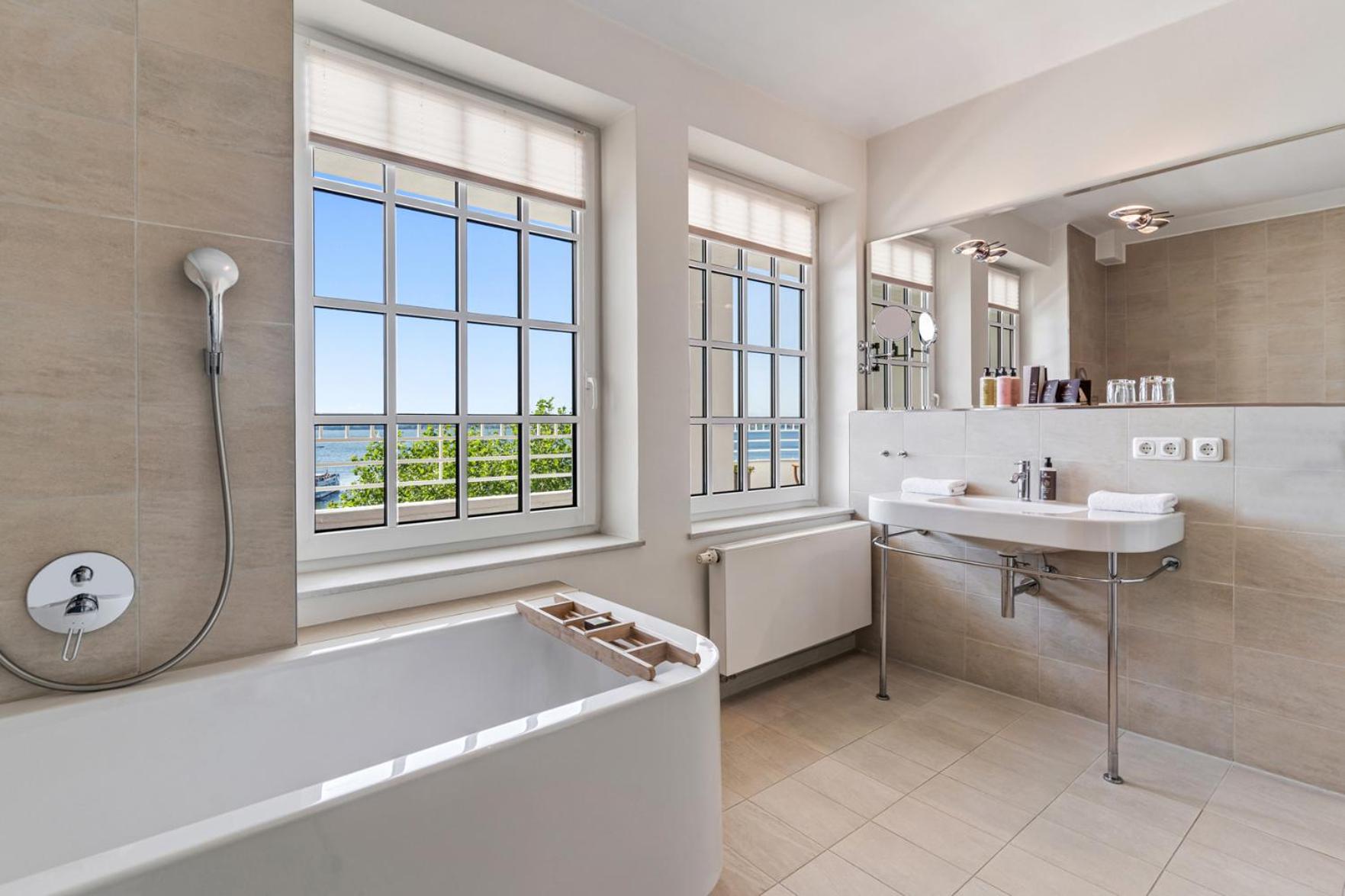 Suite with Sea View photo 3