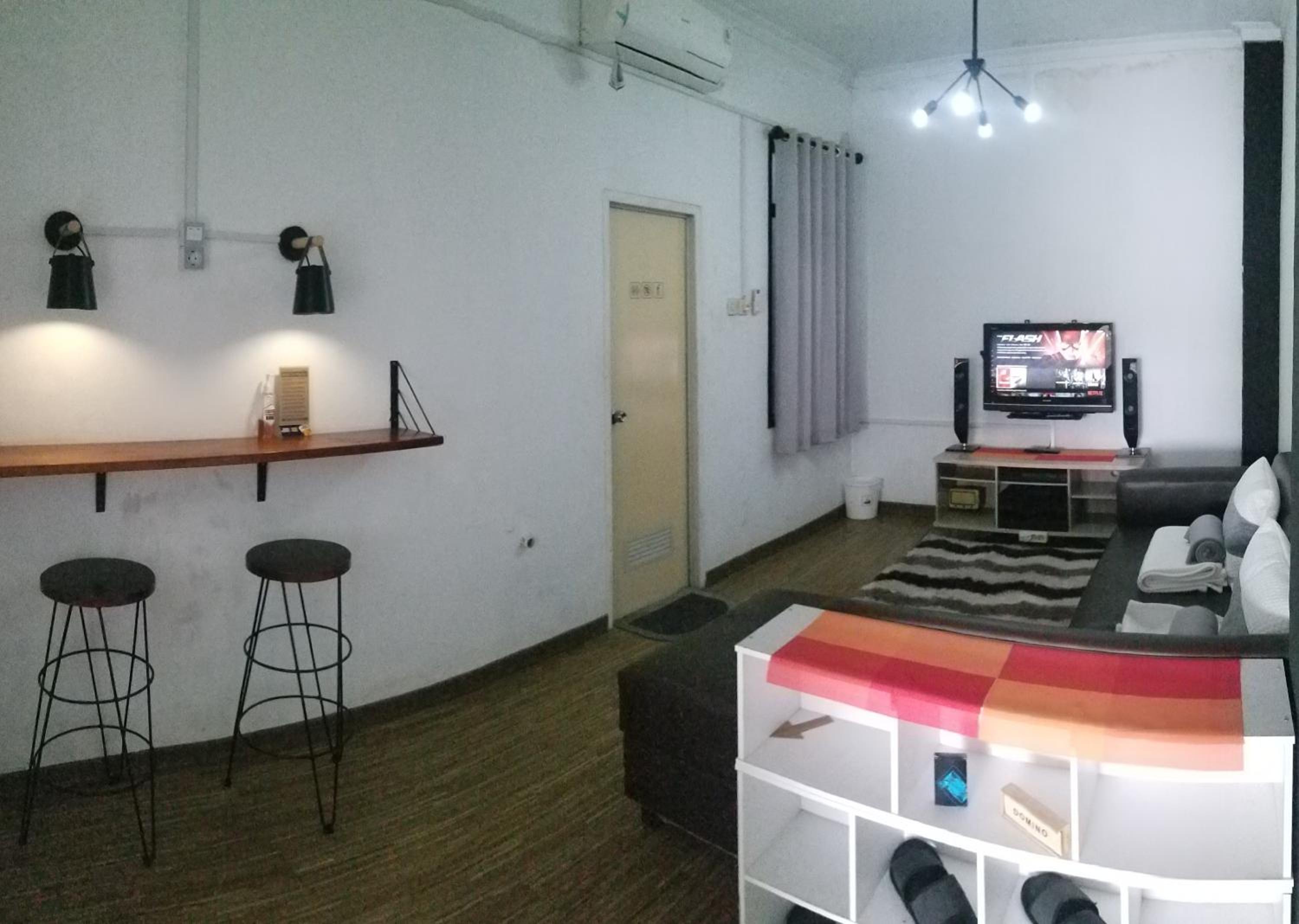 Standard Twin Room with Sofa