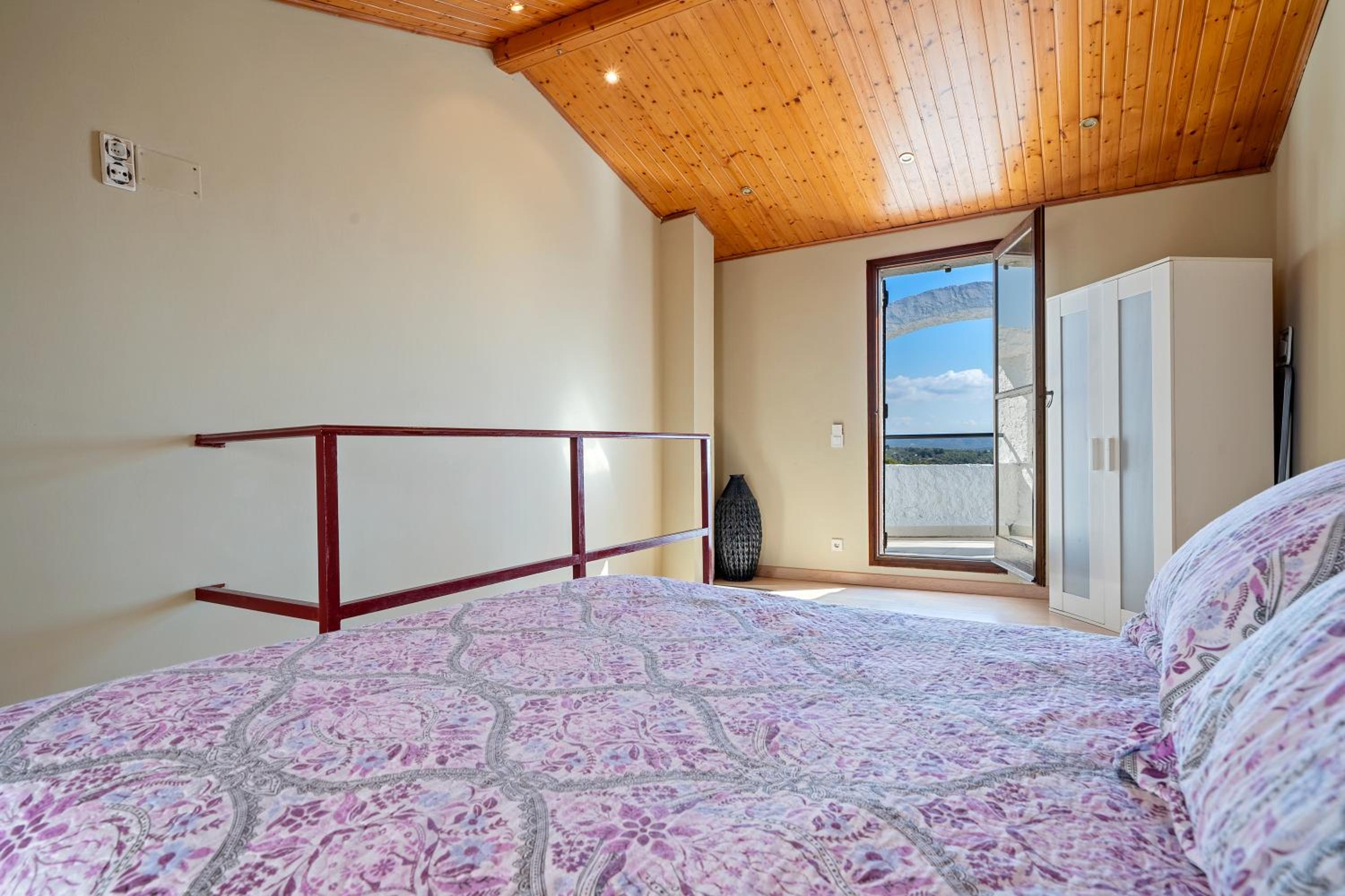 Three-Bedroom House photo 2