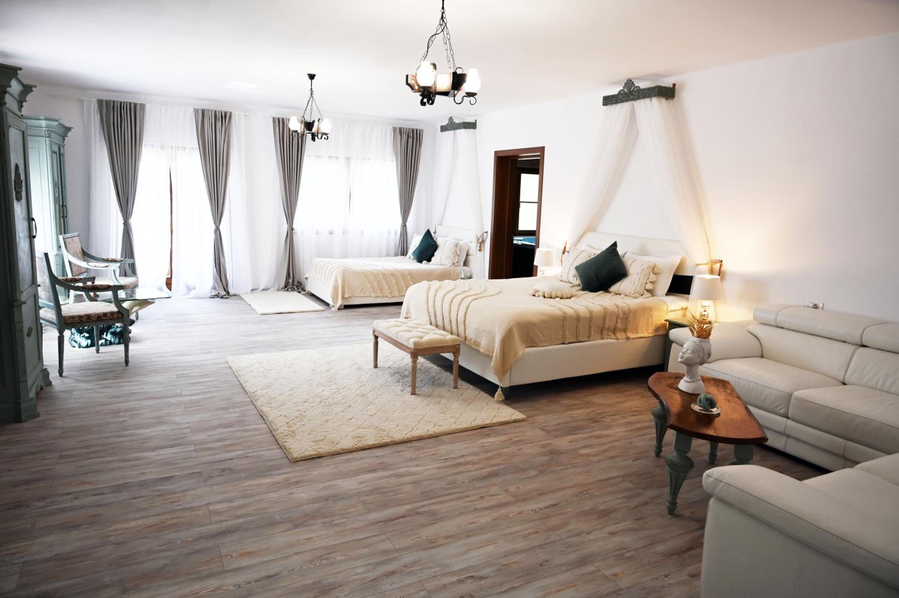 Deluxe Double or Twin Room with Spa Bath