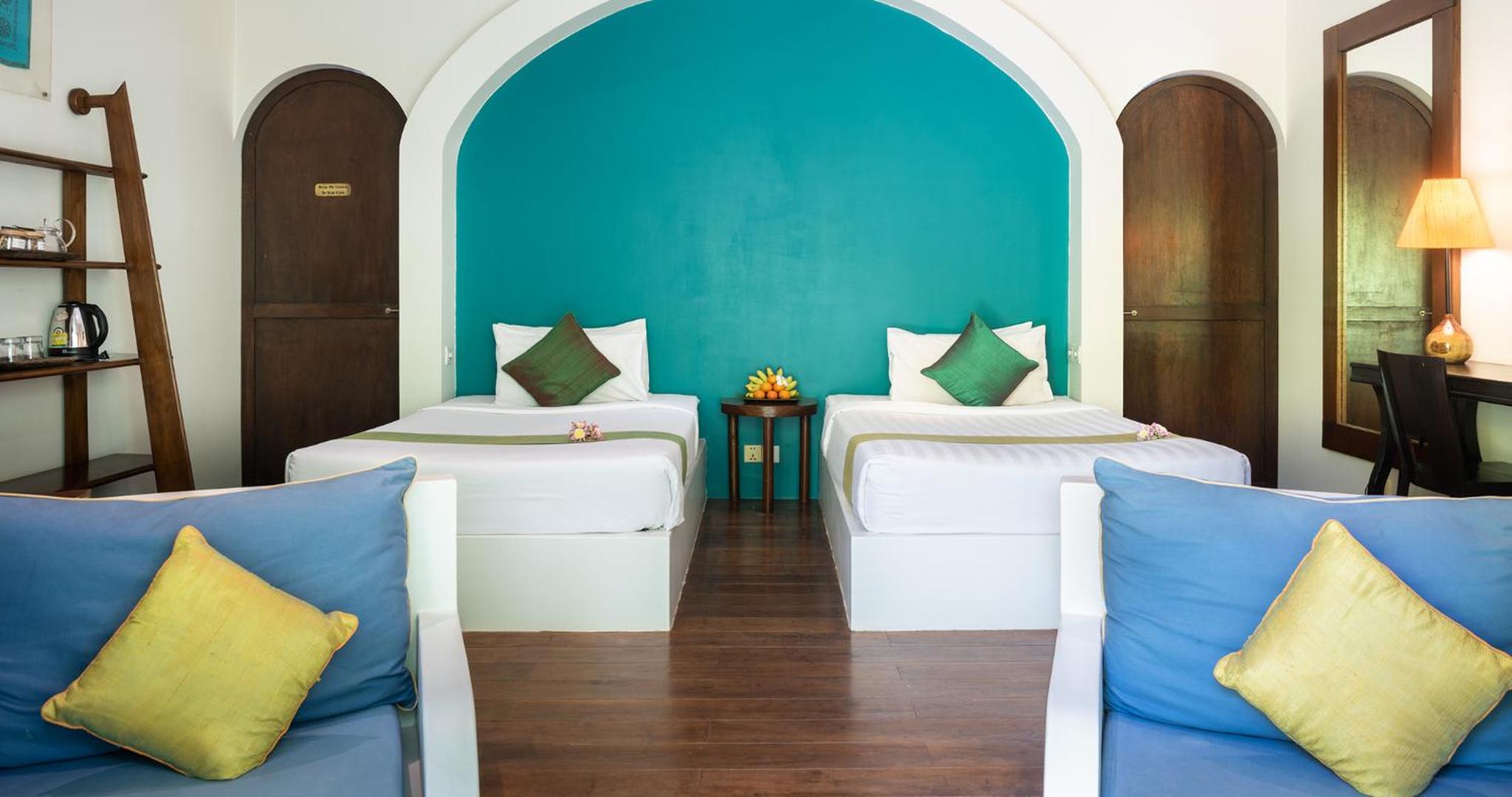 Explorer Twin Room - Photo 3