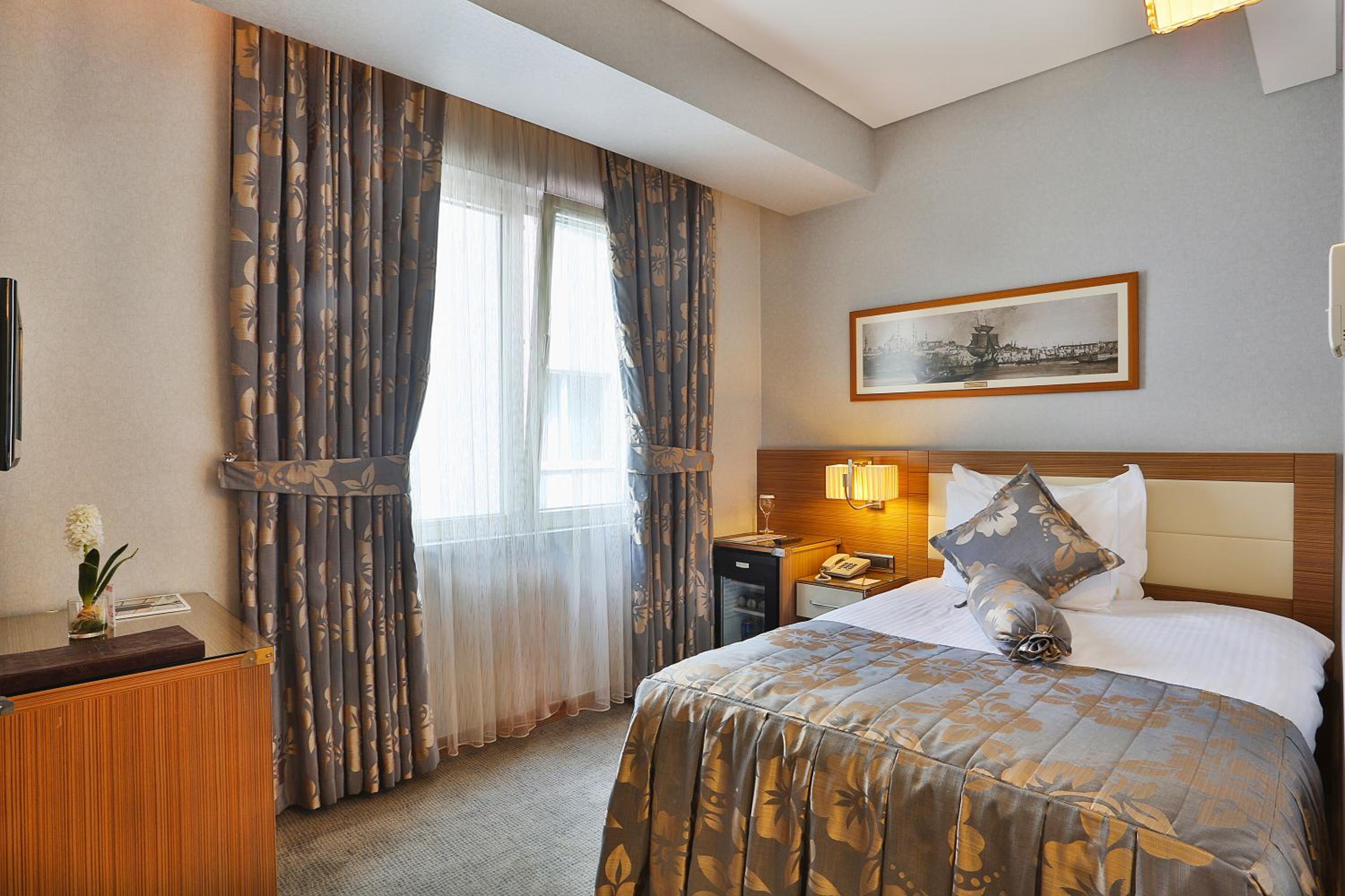 Economy Single Room