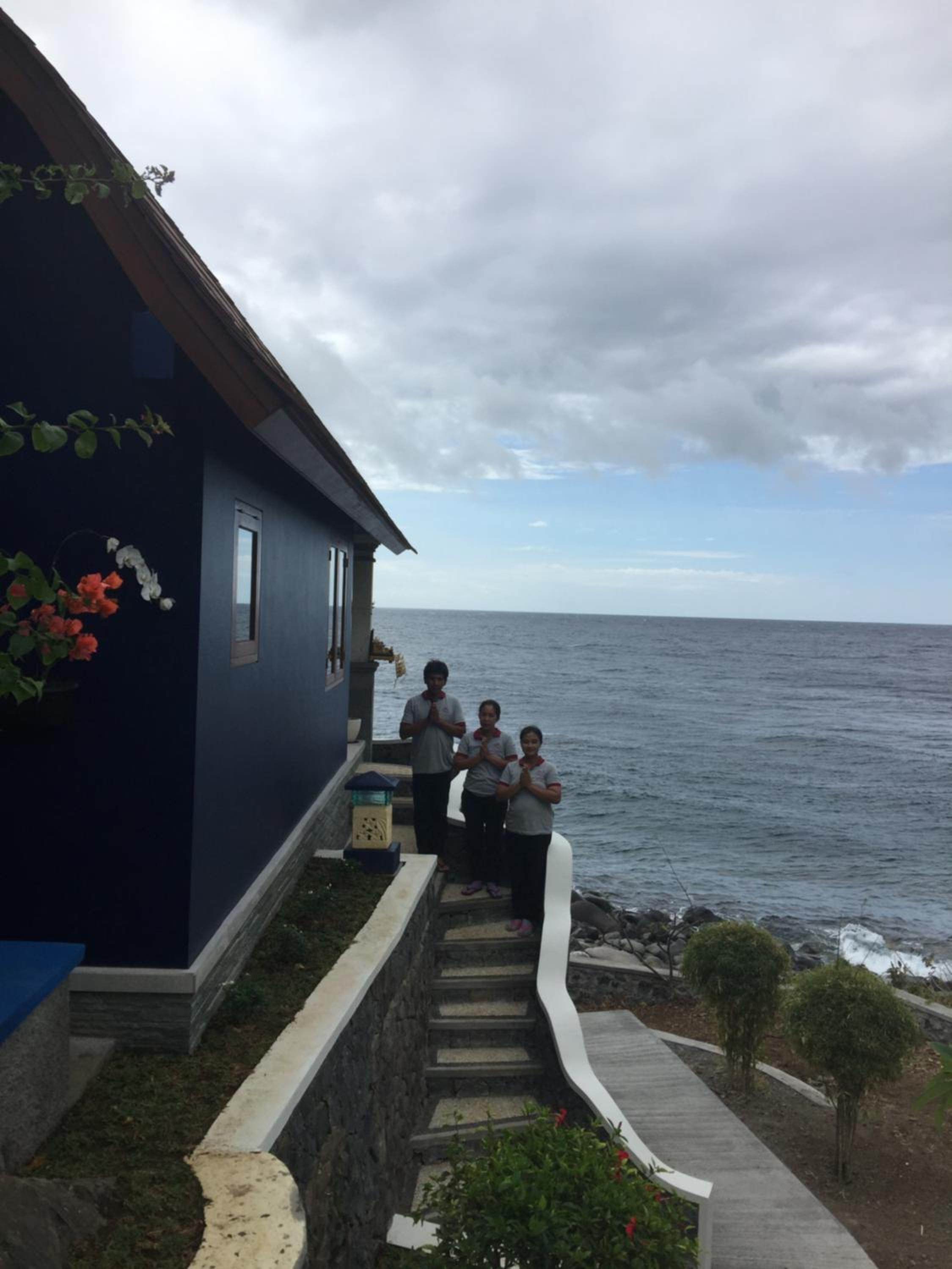 Villa - Beach Front - Photo 11