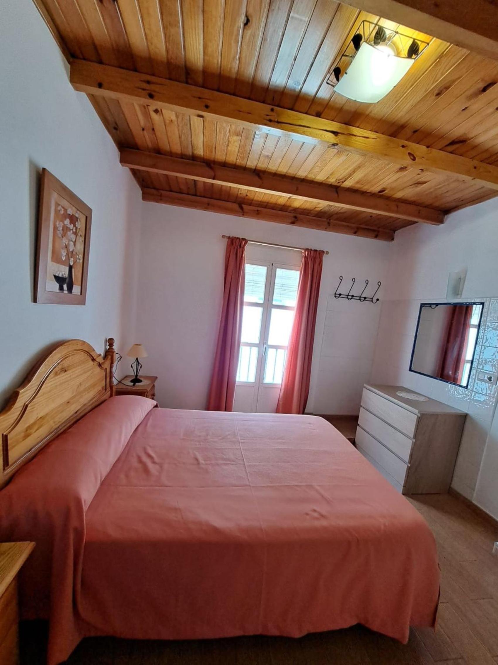 One-Bedroom House photo 2