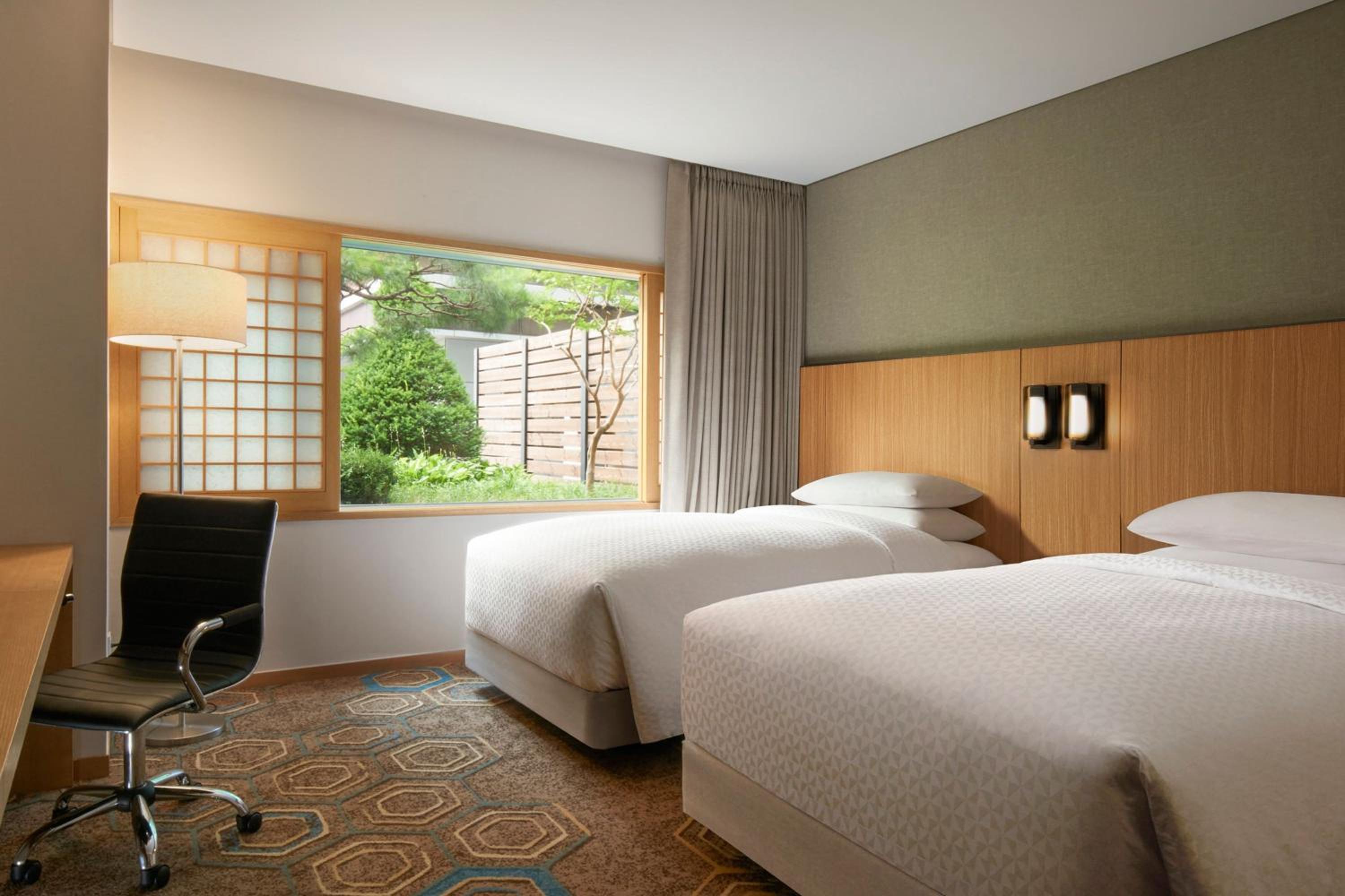 Superior, Guest room, 2 Twin/Single Bed(s) - Photo 5