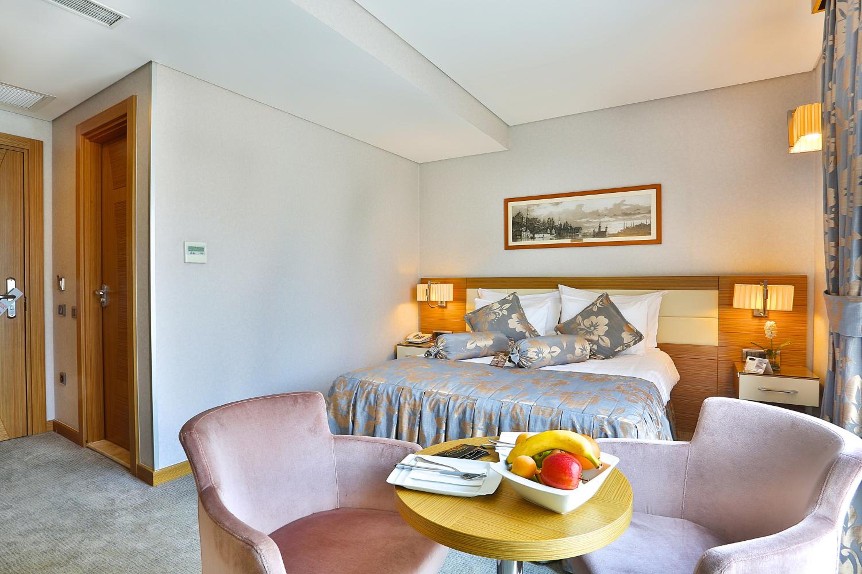 Deluxe Double or Twin Room photo 2