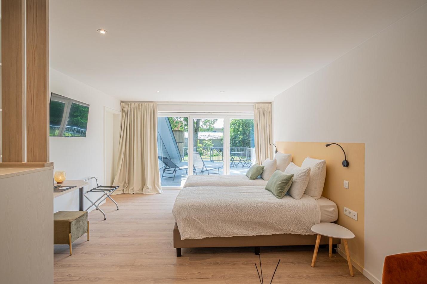 Deluxe Double or Twin Room with Balcony photo 1