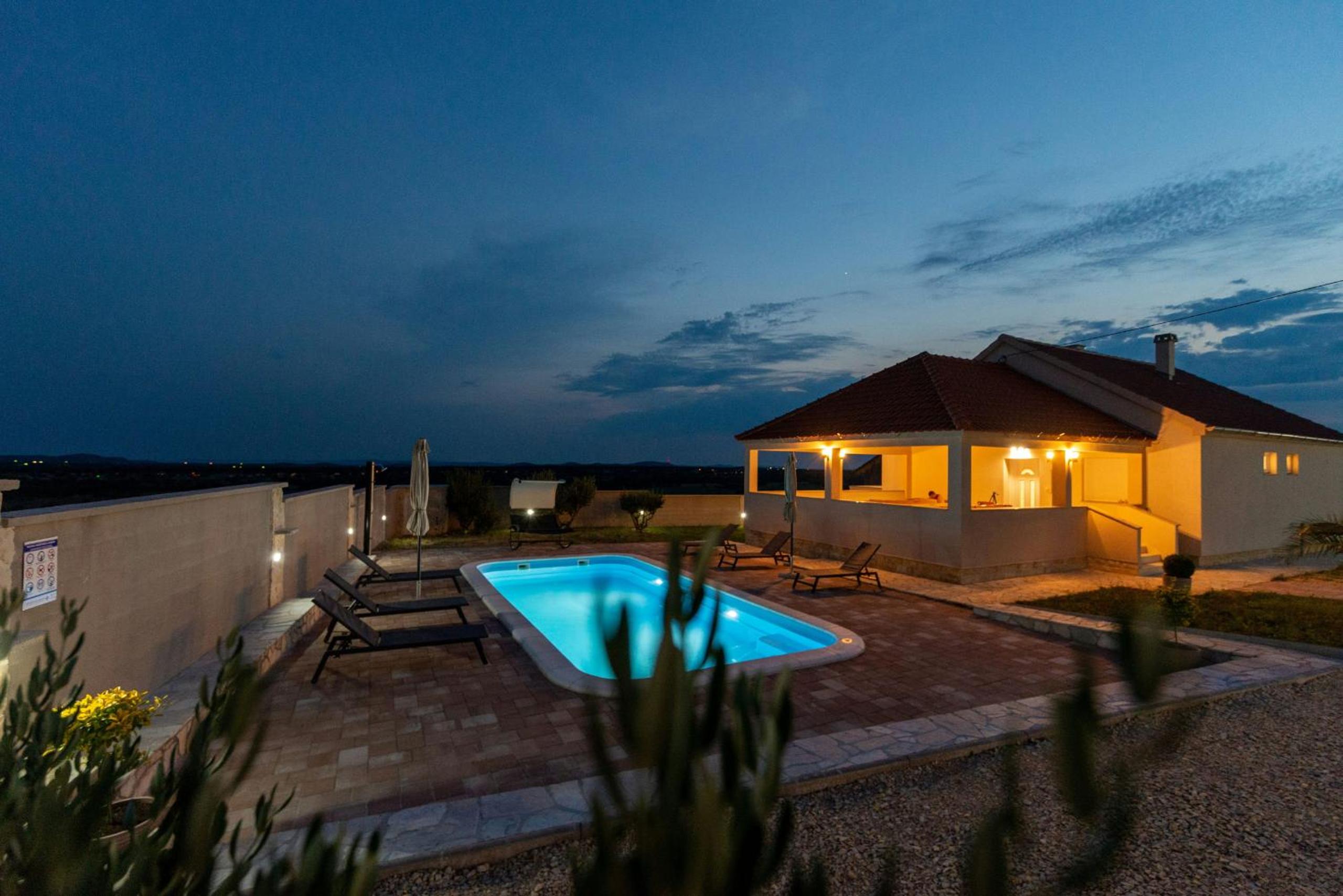 Villa with Private Pool photo 2
