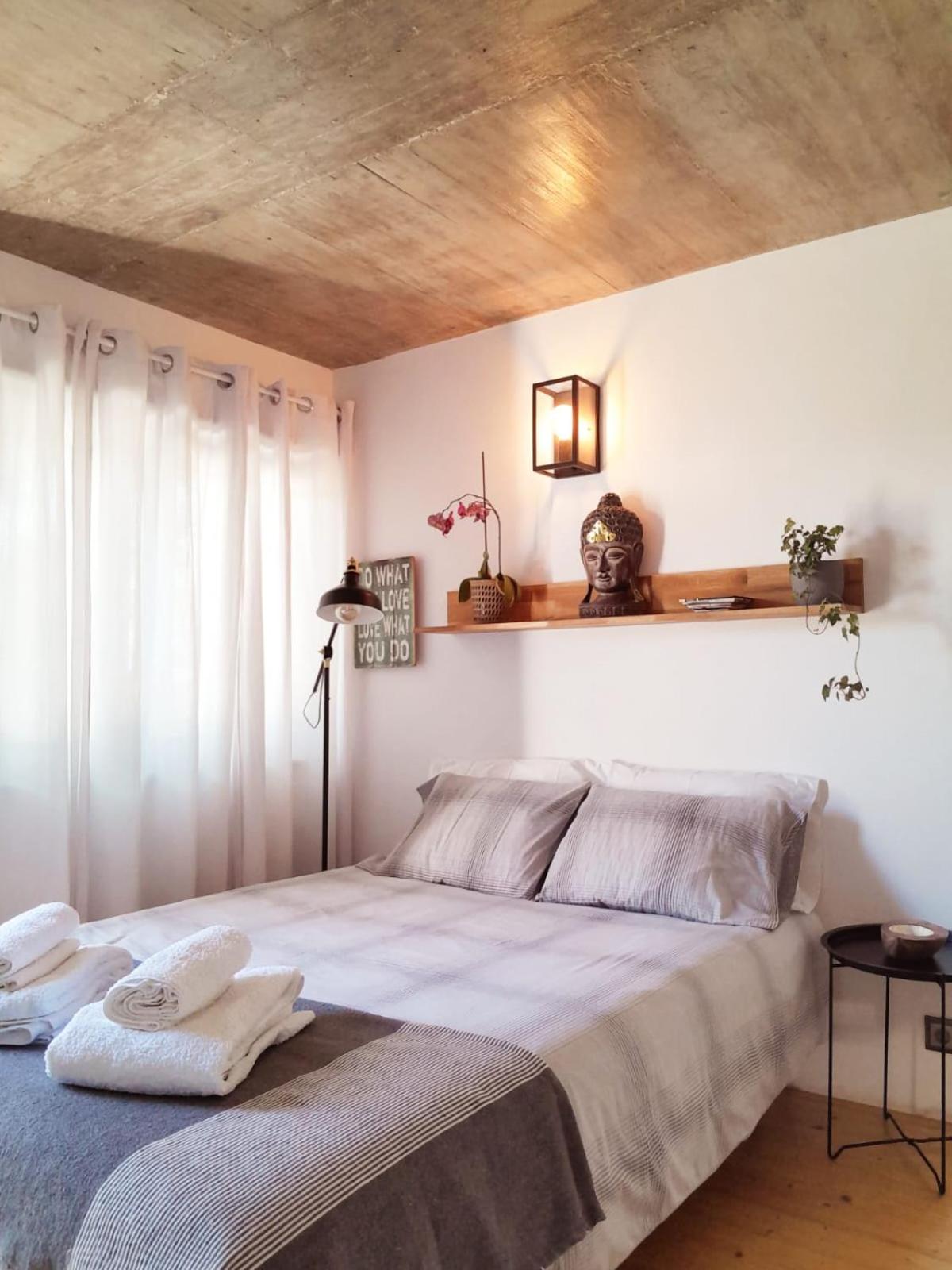 Studio Apartment photo 1